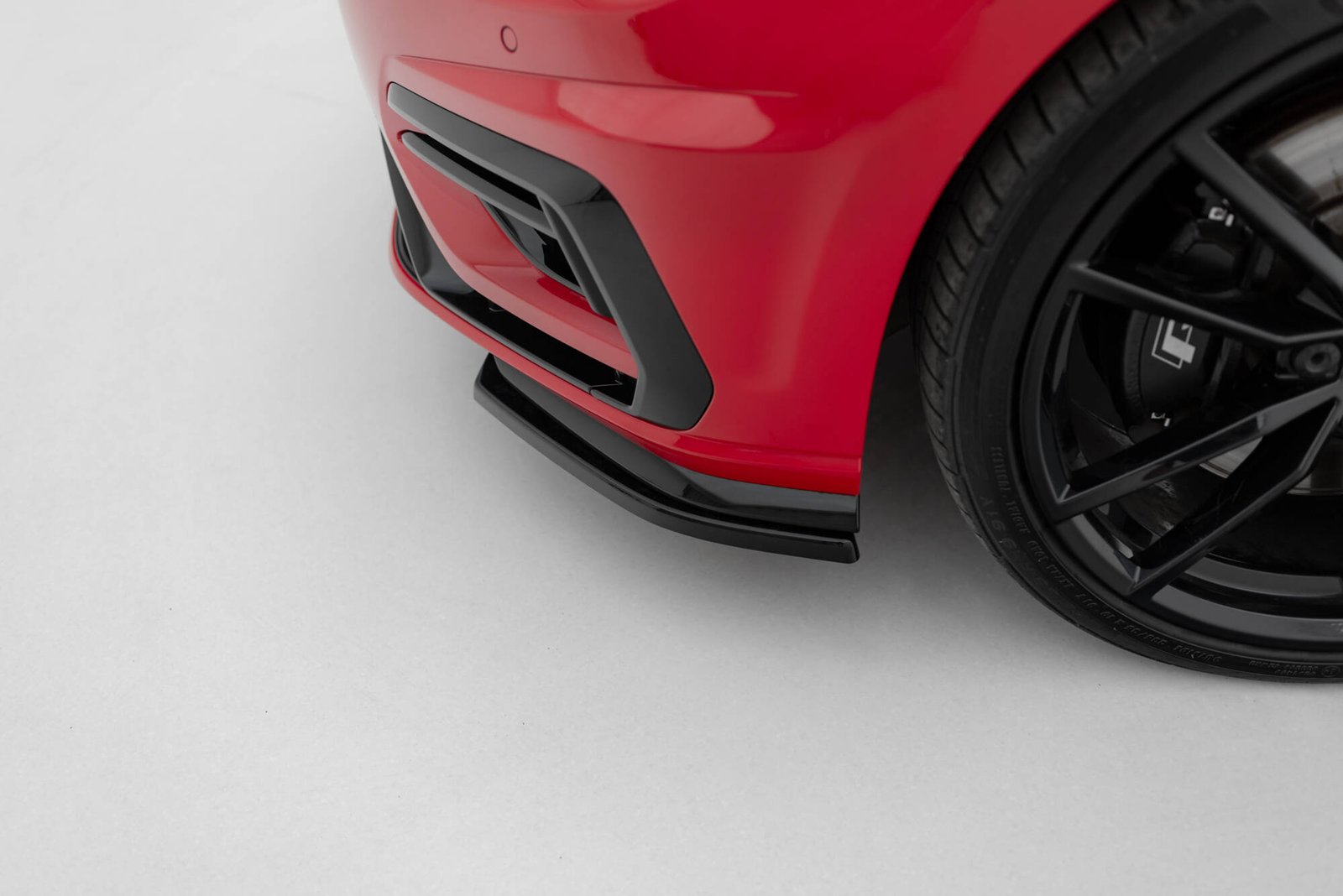 Front Side Splitters Volkswagen Golf R / R-Line Mk7 Facelift - Imagen 2