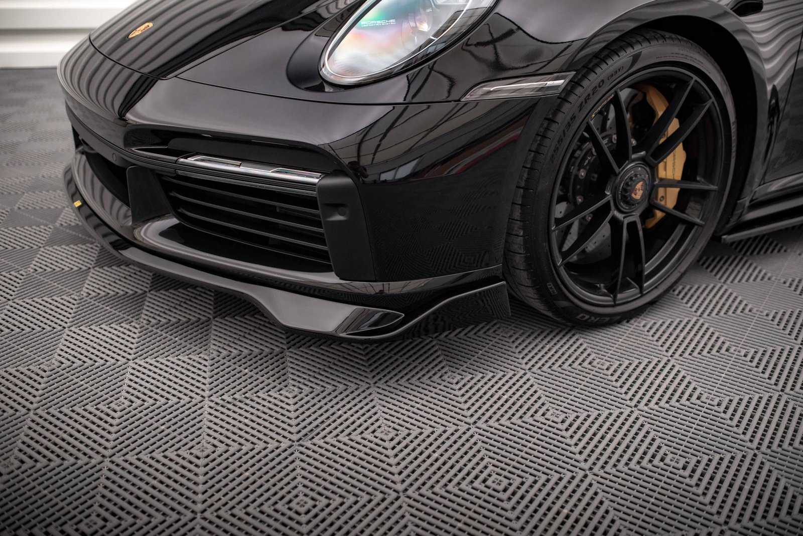 Splitter Delantero Porsche 911 Turbo S 992 - Imagen 4