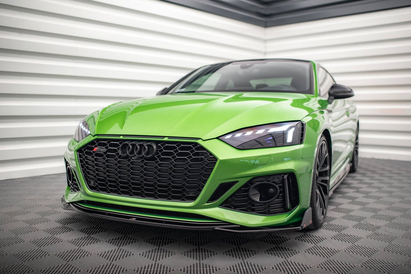 Splitter Delantero + Flaps Aerodinámicos Audi RS5 F5 Facelift