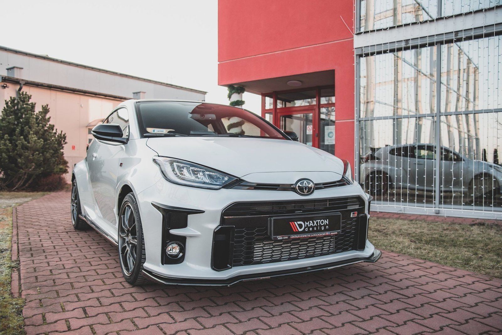 Splitter Delantero Toyota GR Yaris Mk4 - Imagen 4