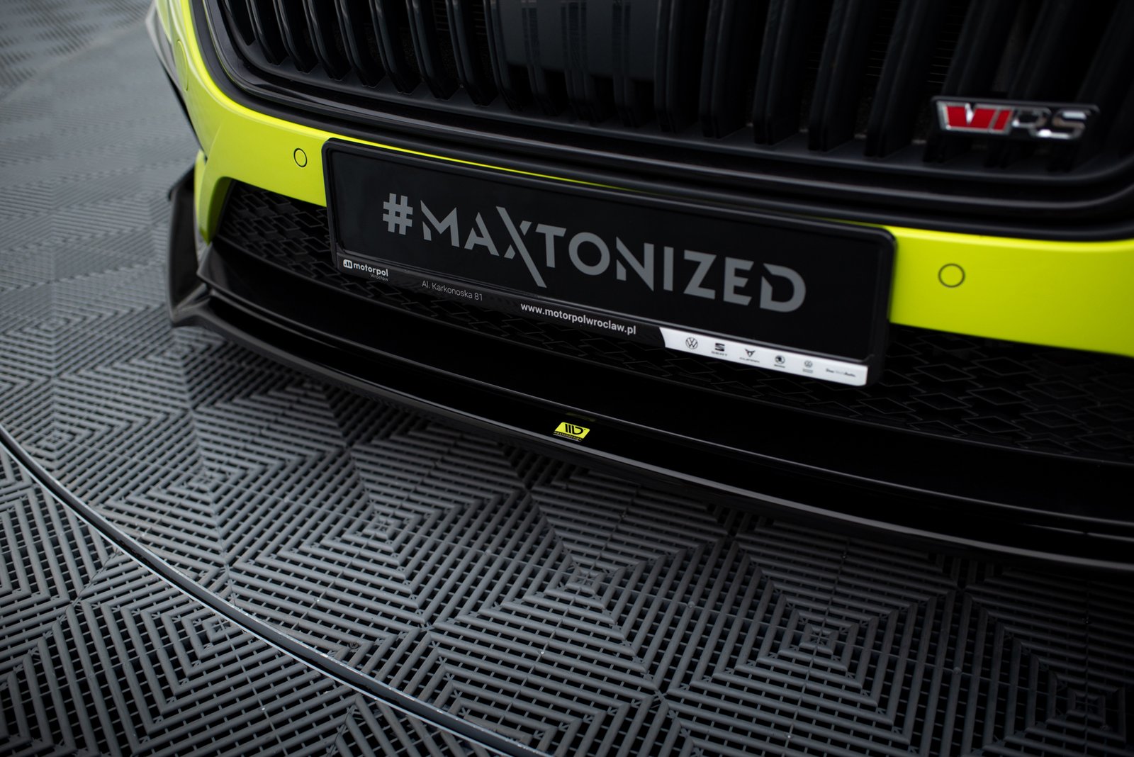 Splitter Delantero + Flaps Aerodinámicos Skoda Octavia RS Mk4 - Imagen 3