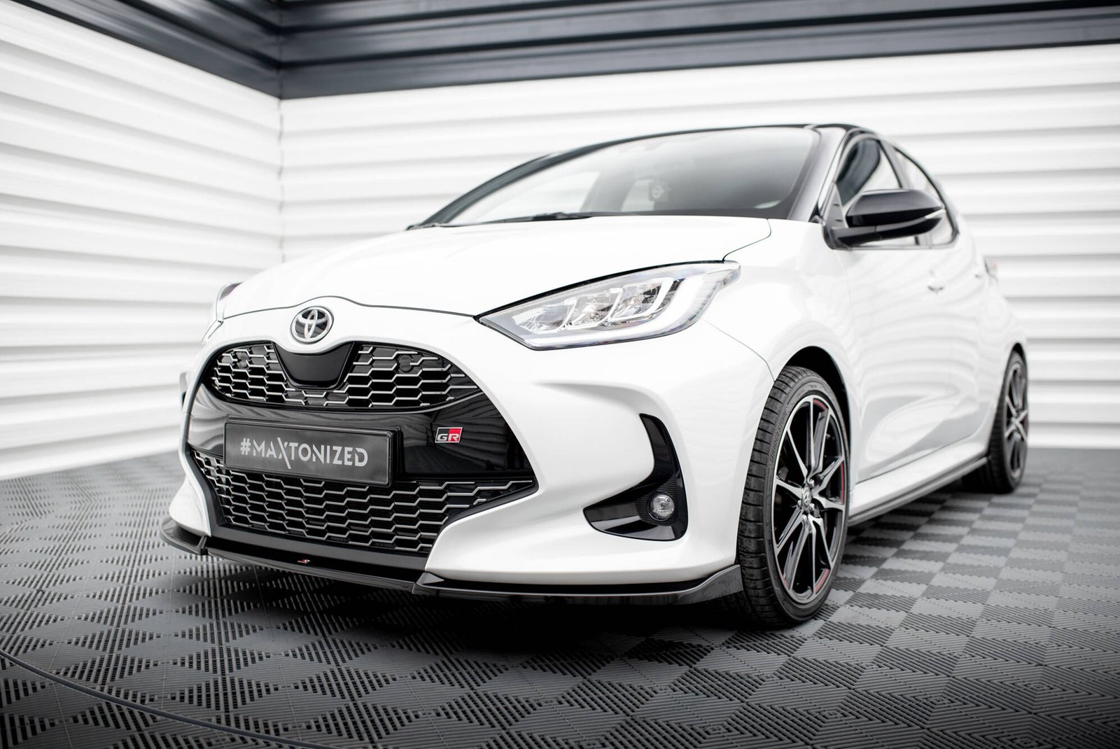 Splitter Delantero Toyota Yaris Mk4 - Imagen 4