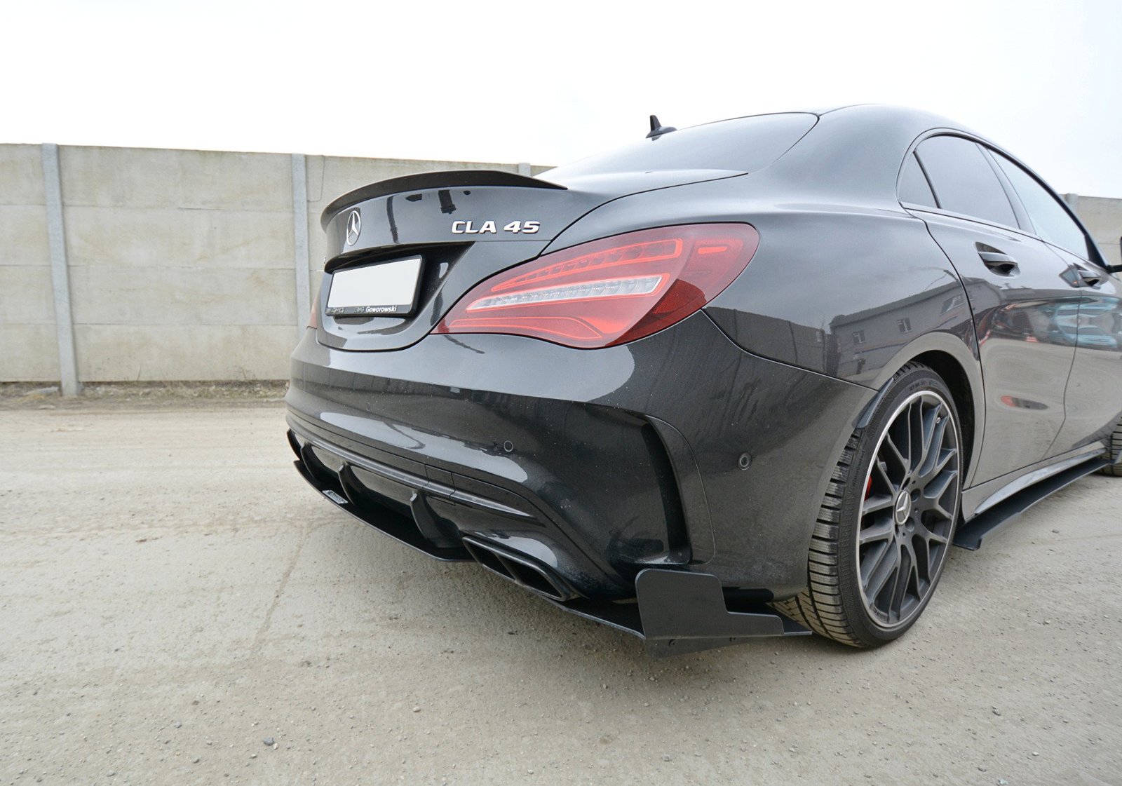 Splitter Racings Laterales Traseros Mercedes CLA A45 AMG C117 Facelift