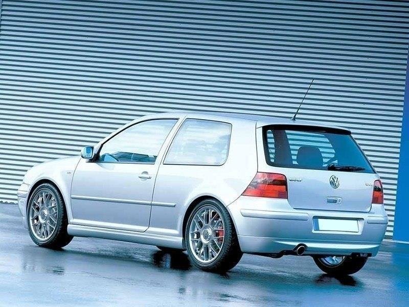 Parachoques Trasero Extension VW Golf 4 25'TH Anniversary Look (with exhaust hole)