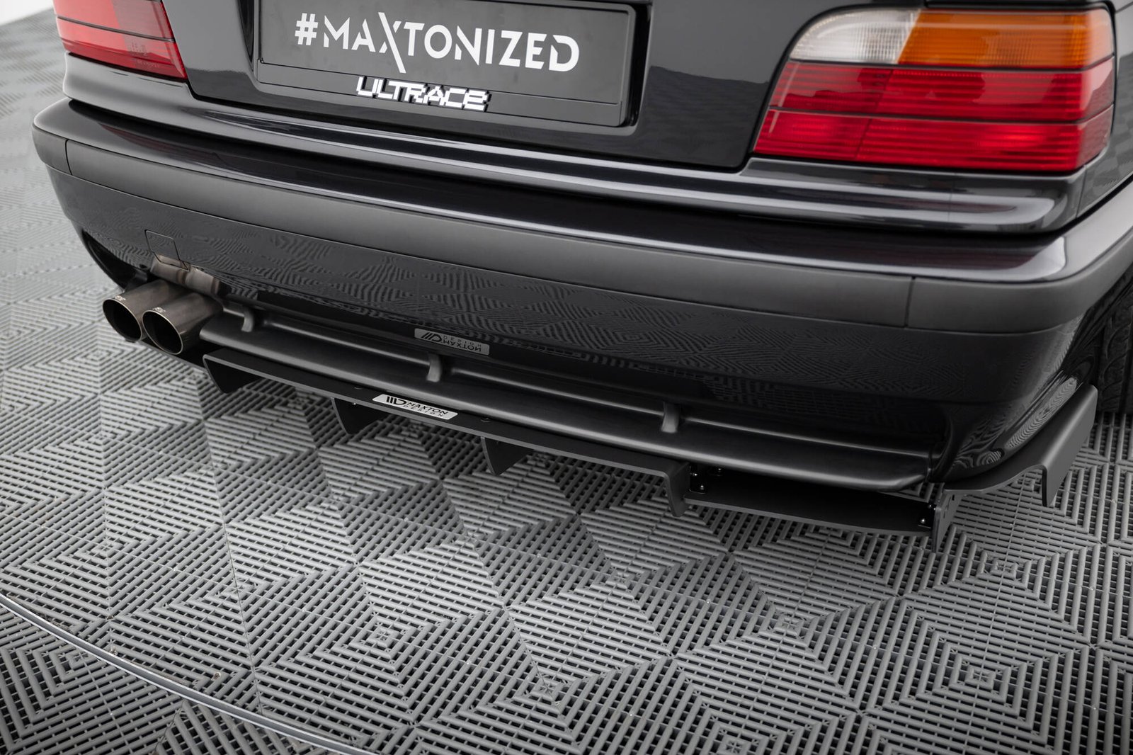 Rear Diffuser BMW M3 / 3 M-Pack Coupe / Cabrio E36