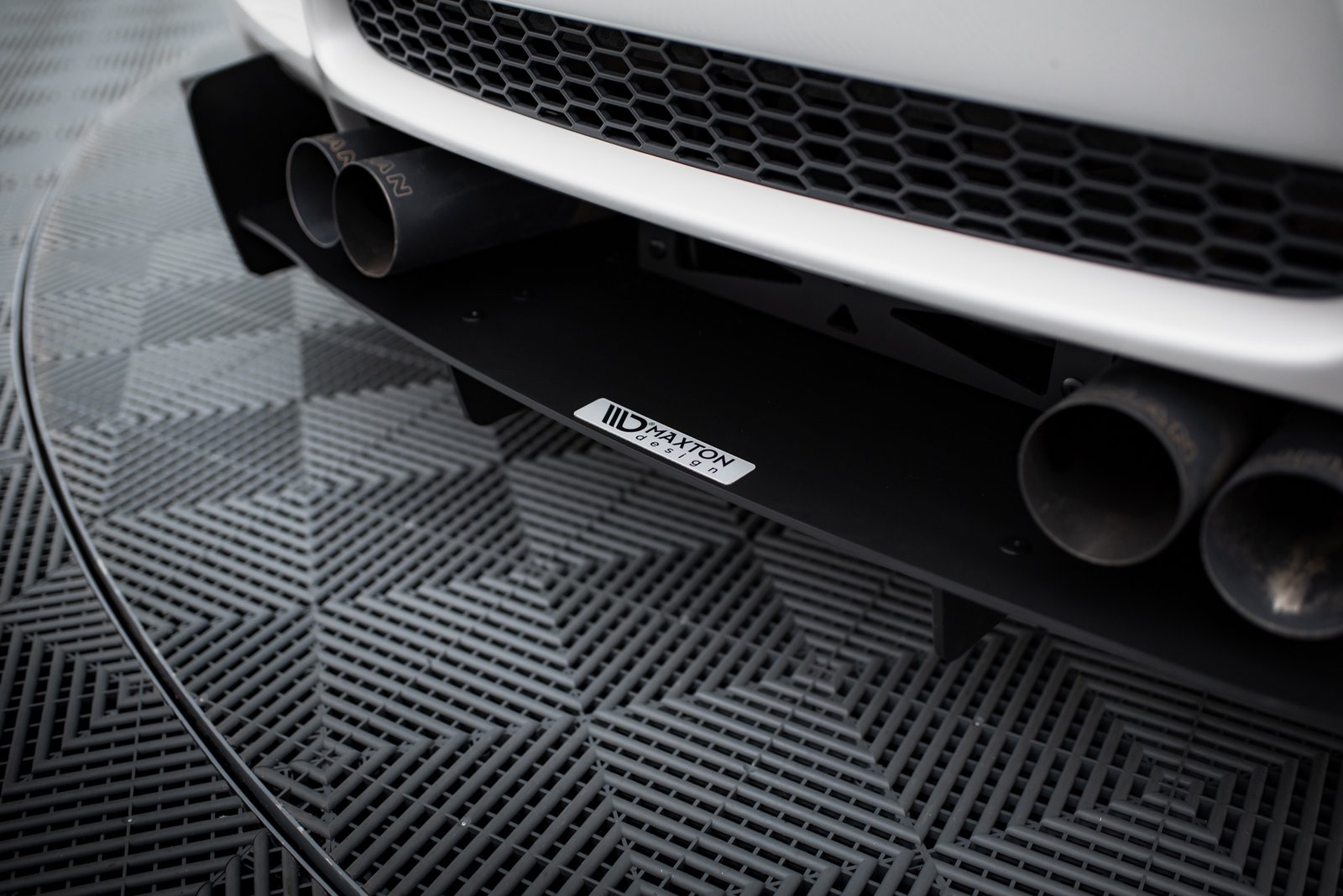 Rear Diffuser BMW M3 E92 / E93 - Imagen 2