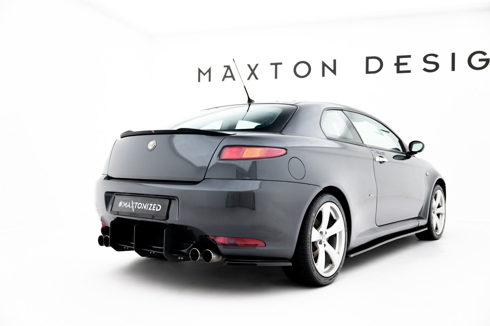 Splitters Laterales Traseros Alfa Romeo GT - Imagen 2