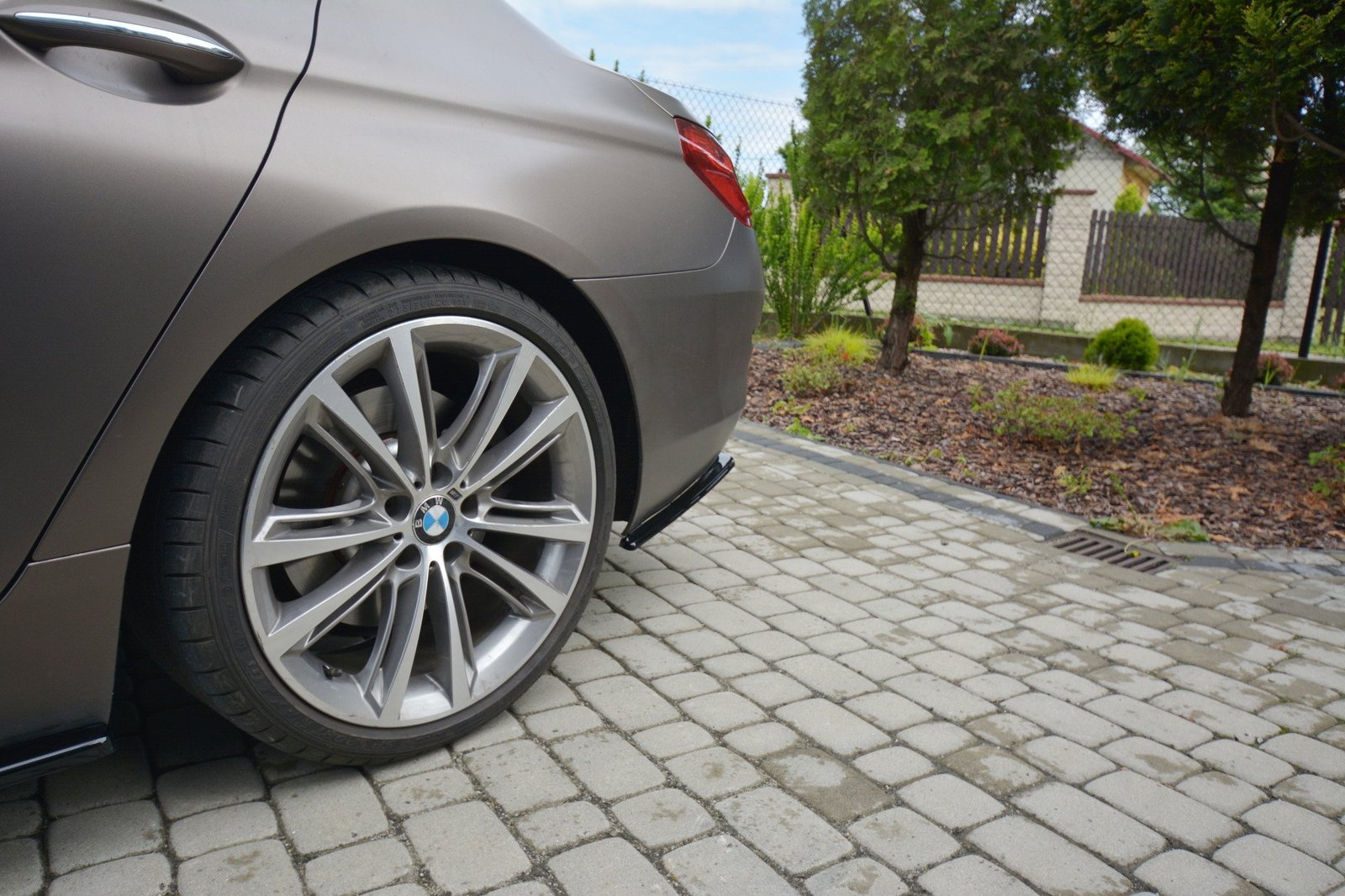 Splitters Laterales Traseros BMW 6 Gran Coupé - Imagen 3