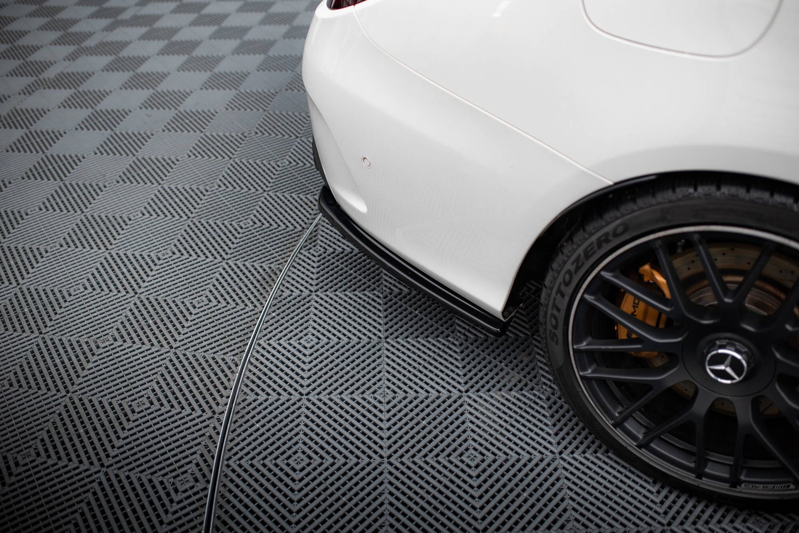 Splitters Laterales Traseros Mercedes C-Class S205 63AMG - Imagen 3