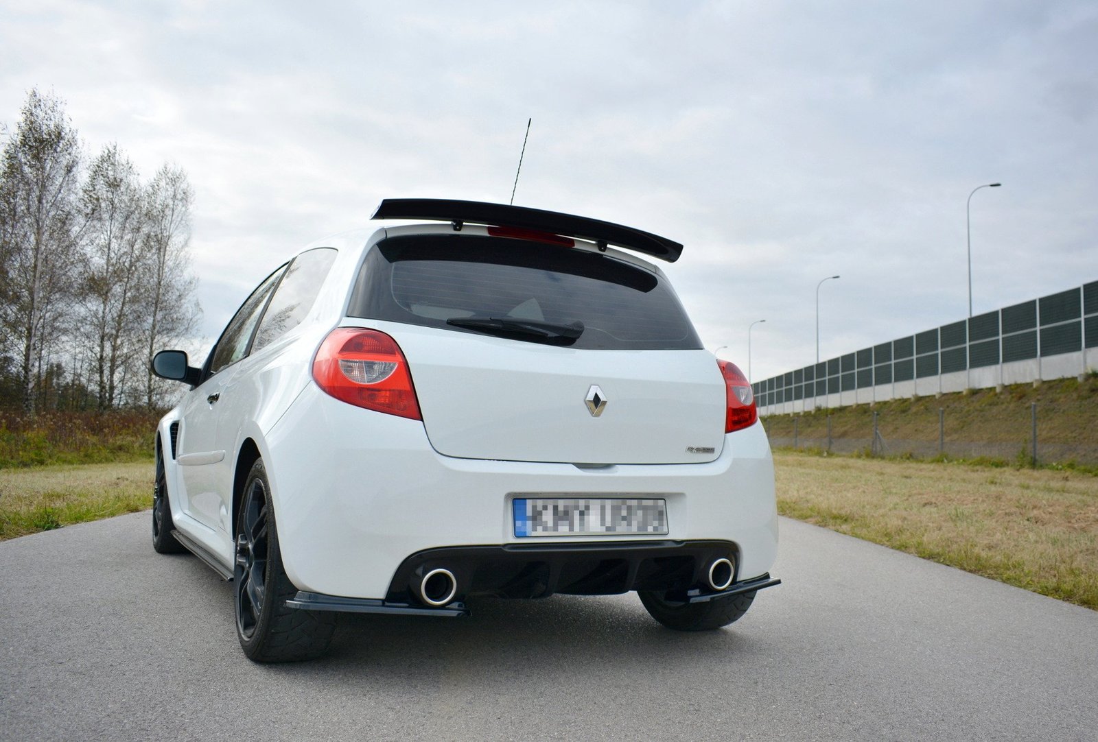 Splitters Laterales Traseros Renault Clio MK3 RS Facelift - Imagen 2