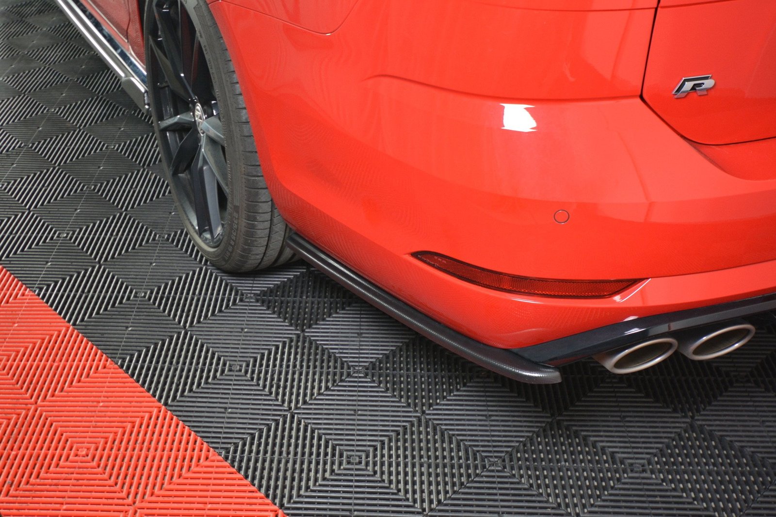 Splitters Laterales Traseros VW Golf 7 R Variant Facelift