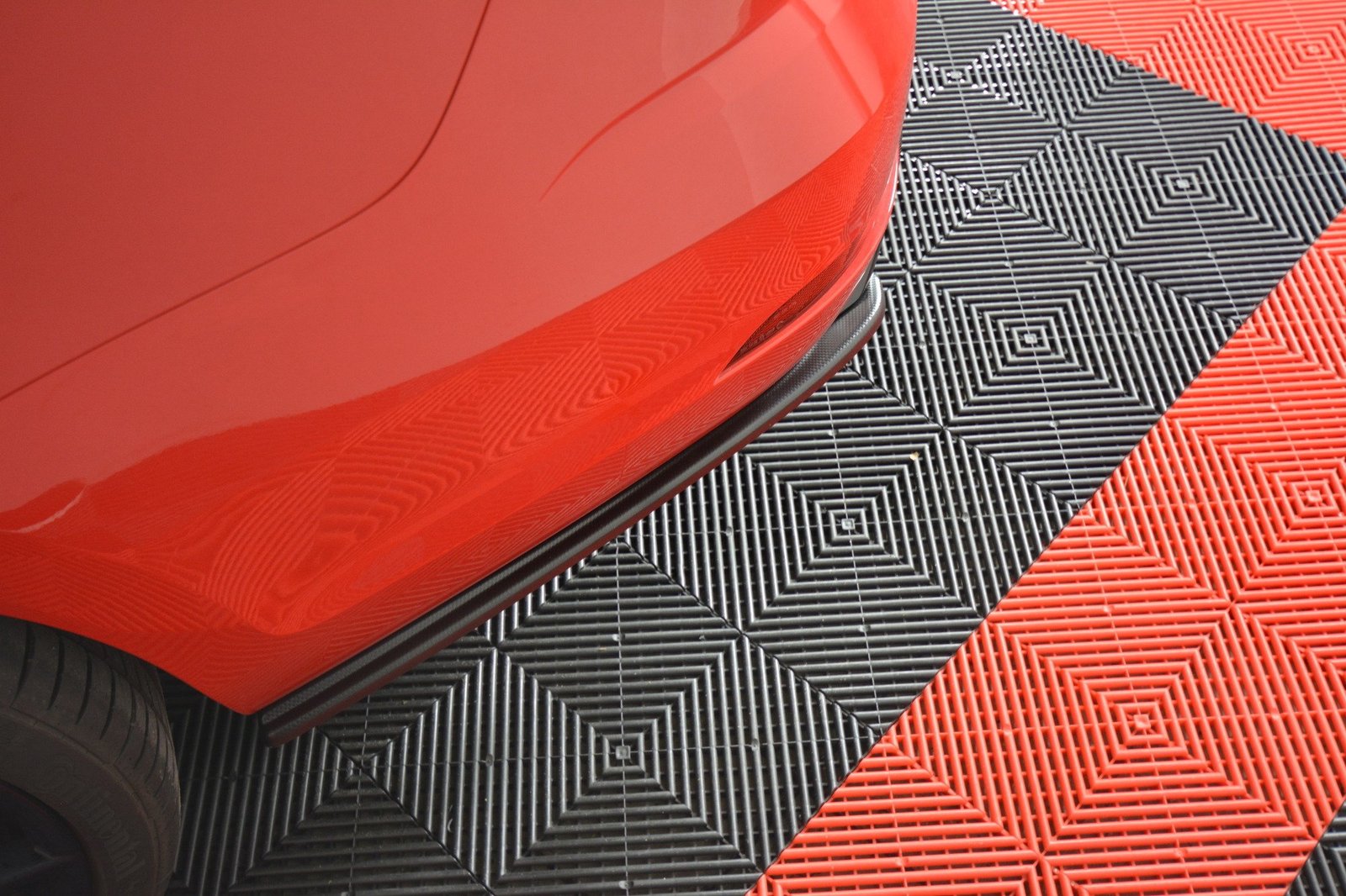 Splitters Laterales Traseros VW Golf 7 R Variant Facelift - Imagen 3