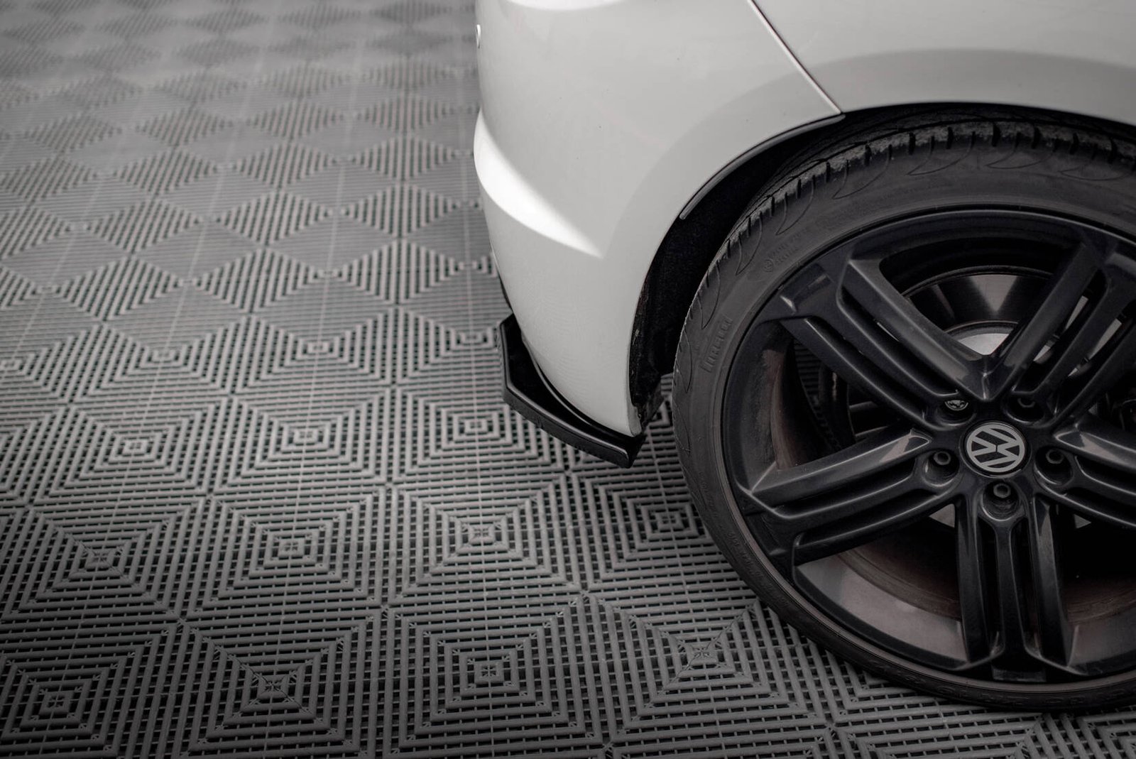 Splitters Laterales Traseros VW Scirocco R - Imagen 3
