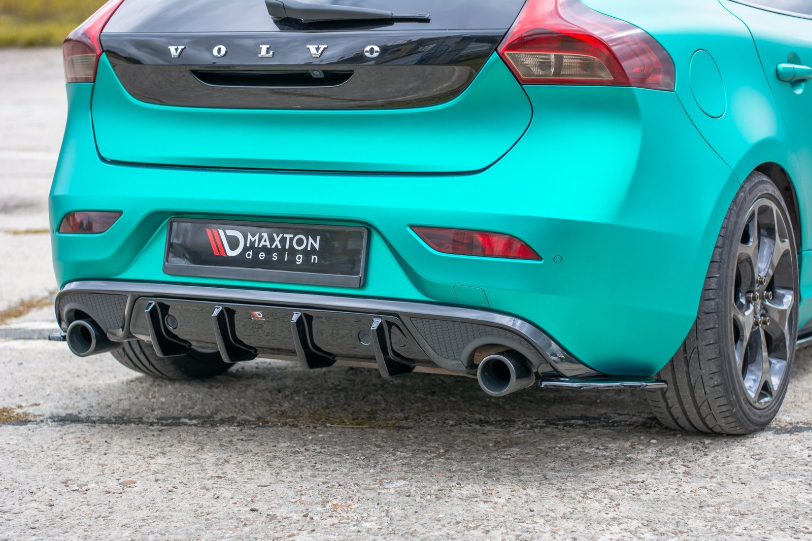Splitters Laterales Traseros Volvo V40 R-design - Imagen 3