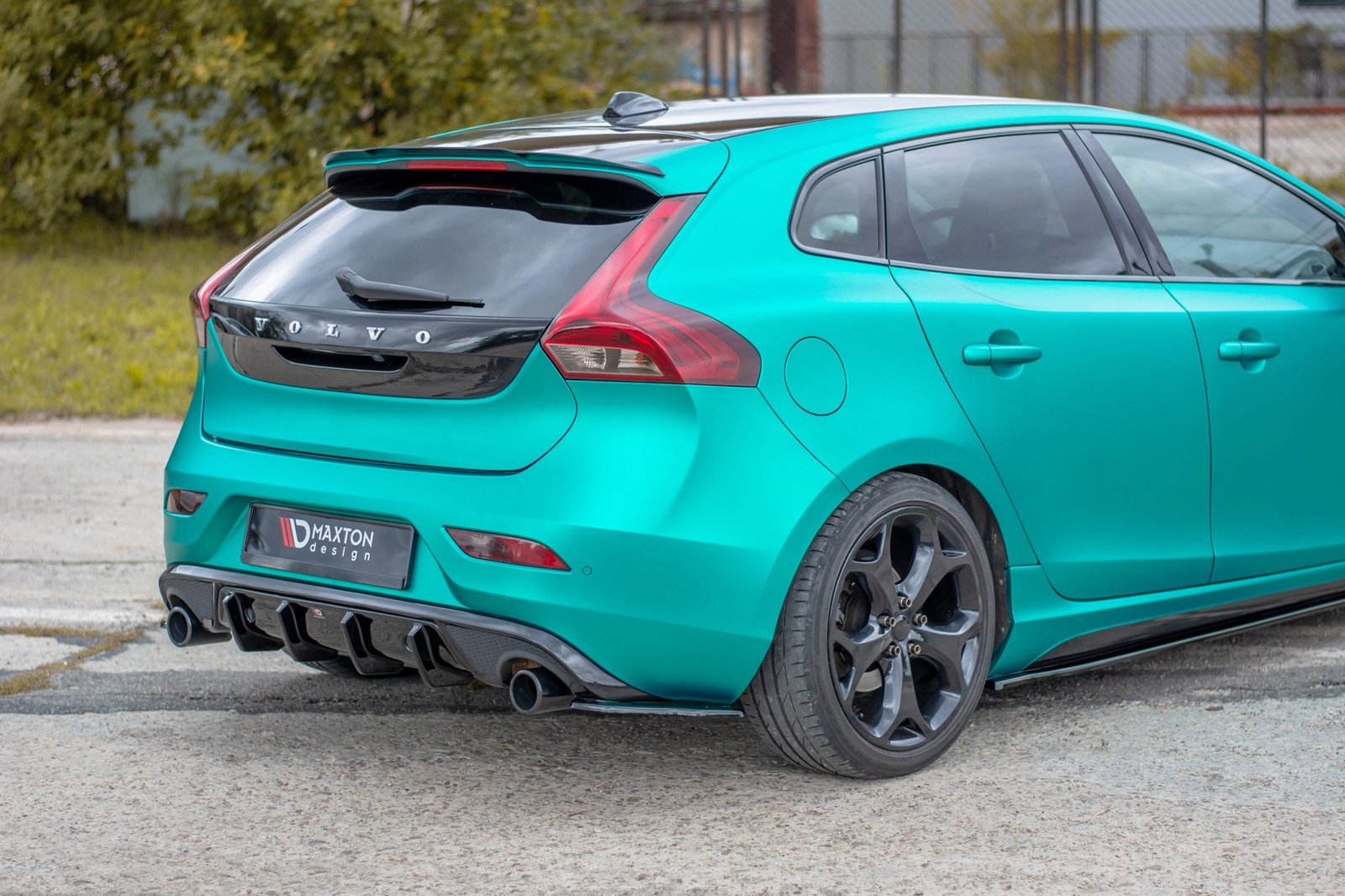 Splitters Laterales Traseros Volvo V40 R-design - Imagen 2