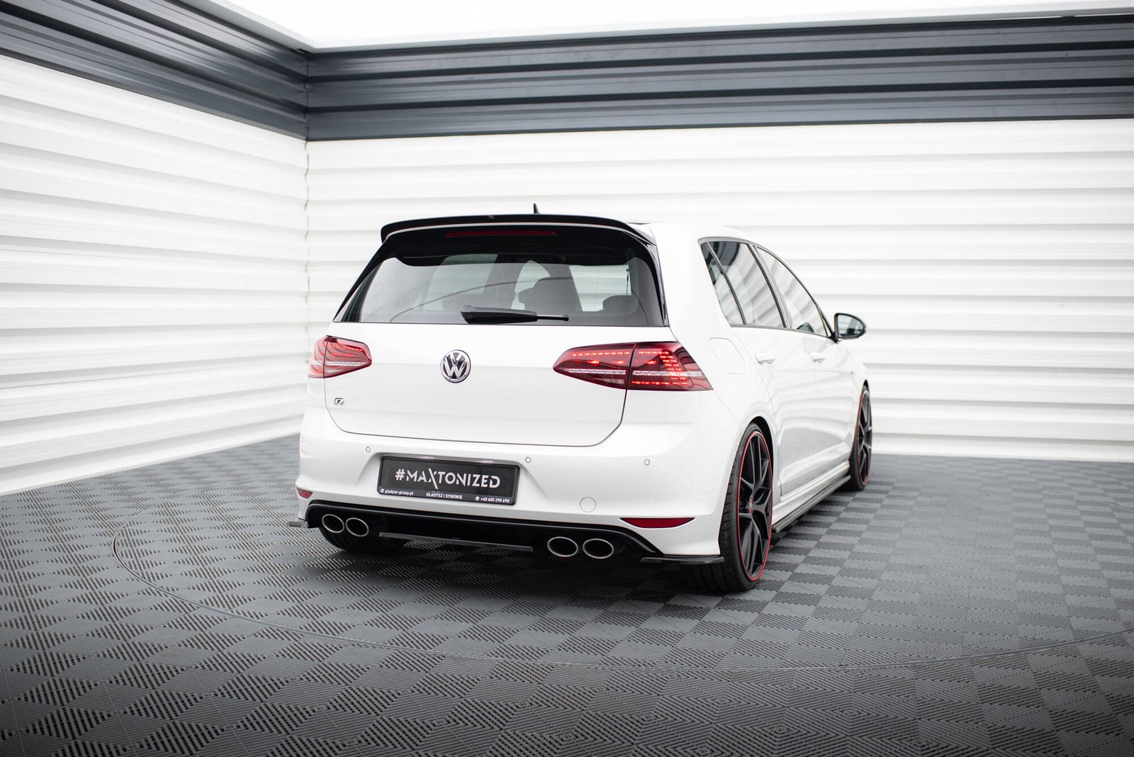 Splitters Laterales Traseros v.2 VW Golf VII R - Imagen 2