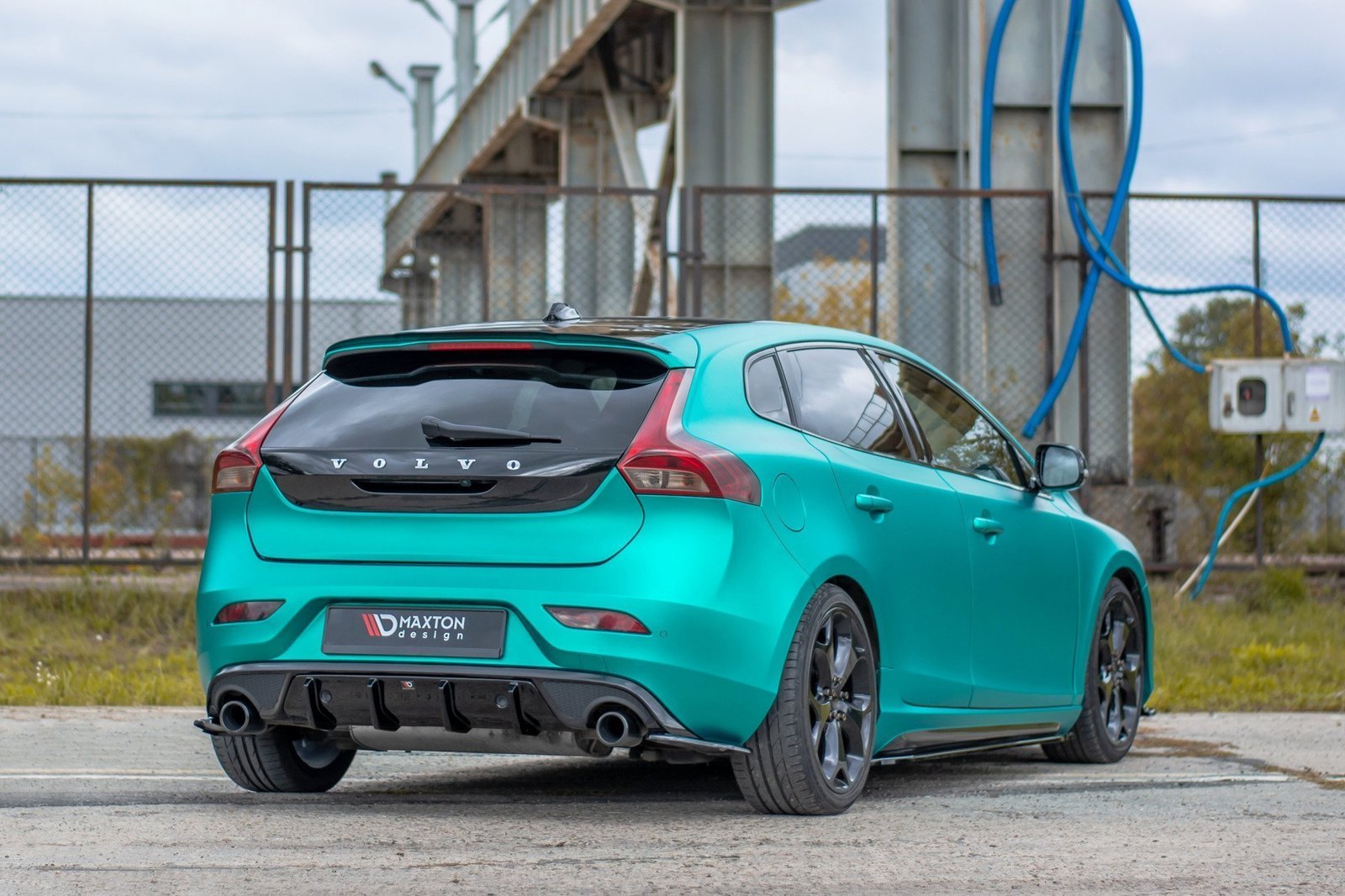 Faldón Trasero Volvo V40 R-design