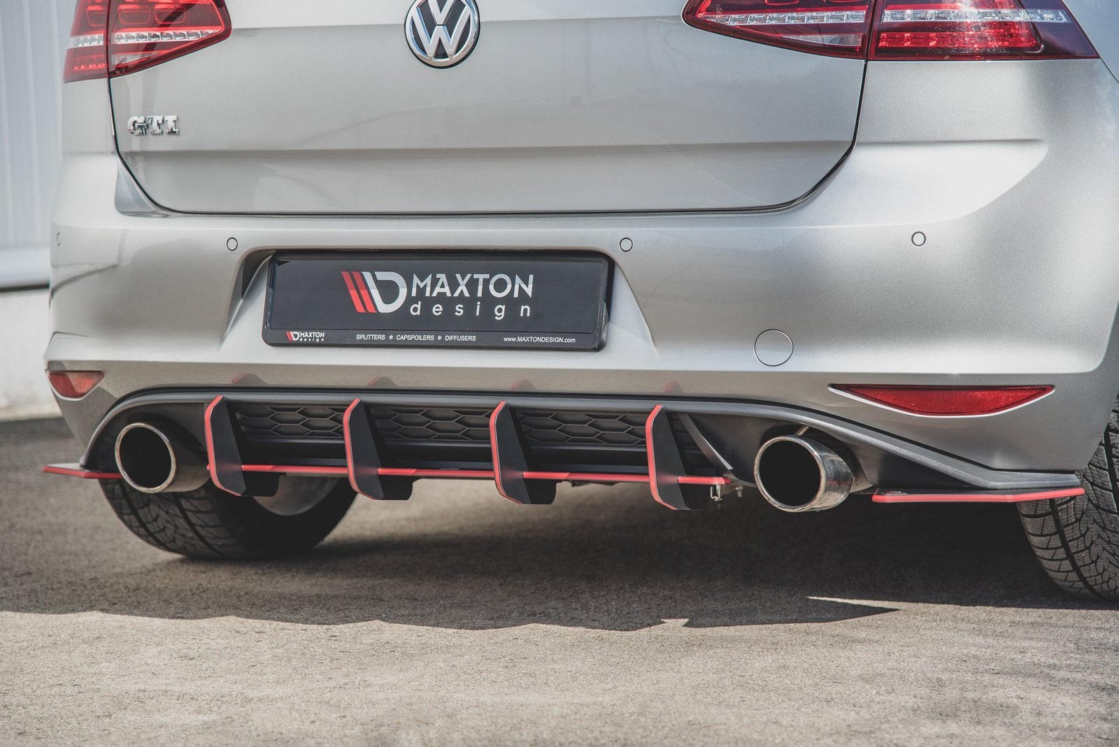 Racing Durablity Rear Diffuser VW Golf 7 GTI - Imagen 12