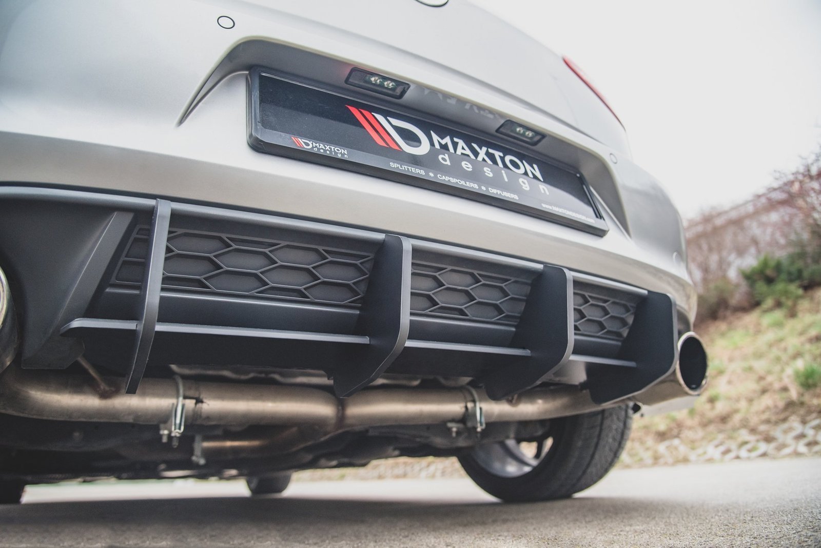 Racing Durablity Rear Diffuser VW Golf 7 GTI - Imagen 4