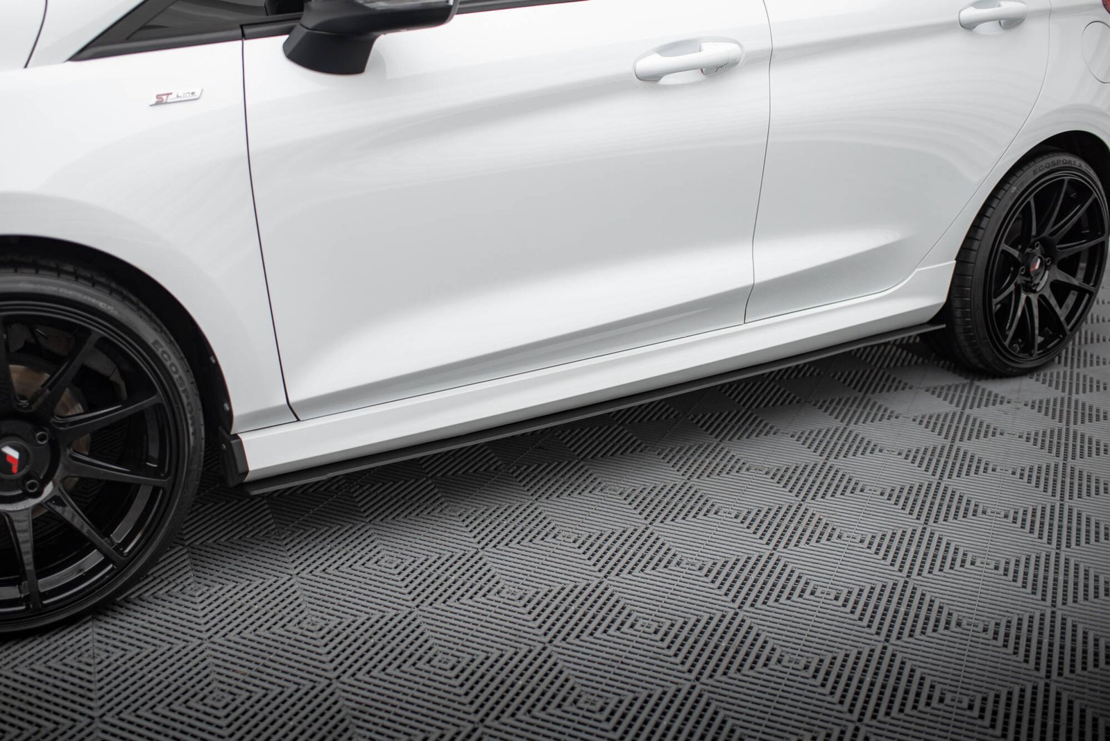 Racing Faldones Laterales con Difusor Ford Fiesta Mk8 ST / ST-Line