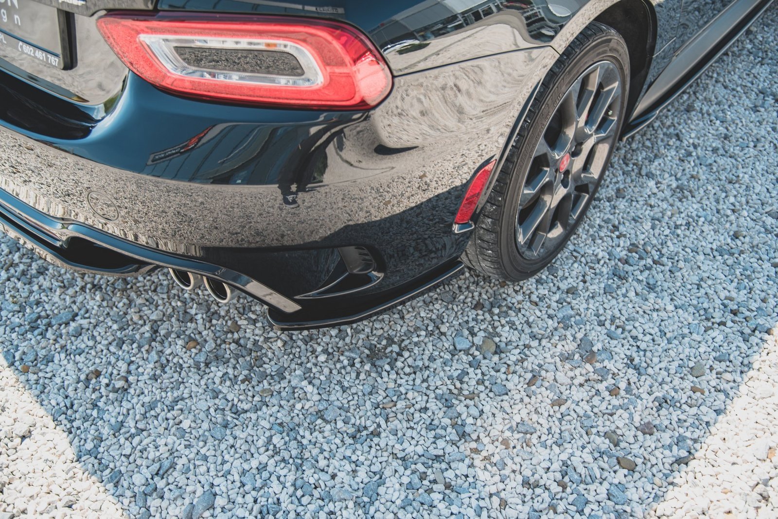 Splitters Laterales Traseros Abarth 124 Spider - Imagen 2