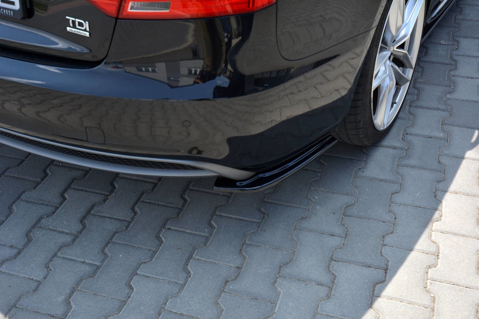 Splitters Laterales Traseros Audi A5 S-Line 8T FL Sportback - Imagen 2