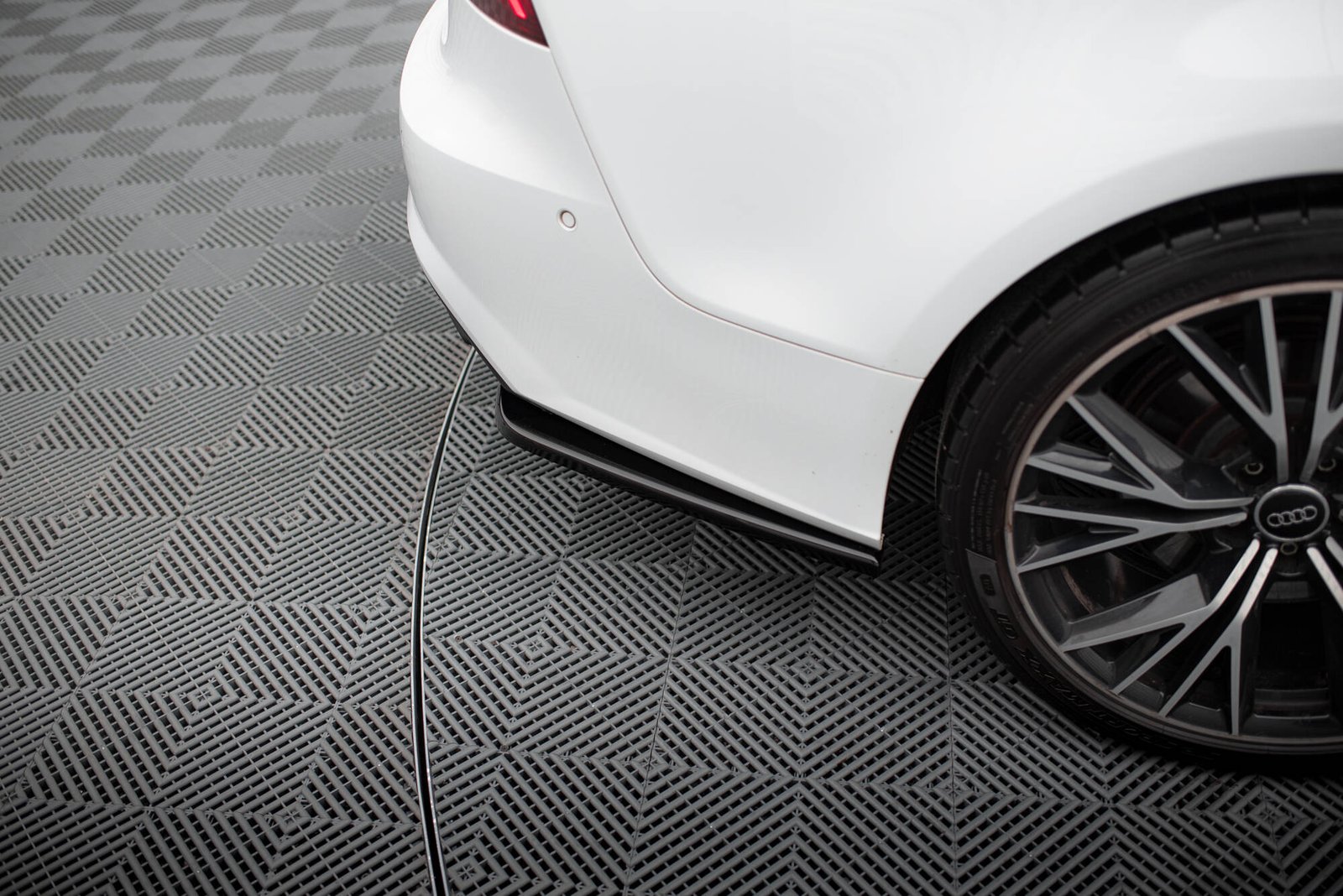 Splitters Laterales Traseros Audi A7 S-Line Facelift - Imagen 3
