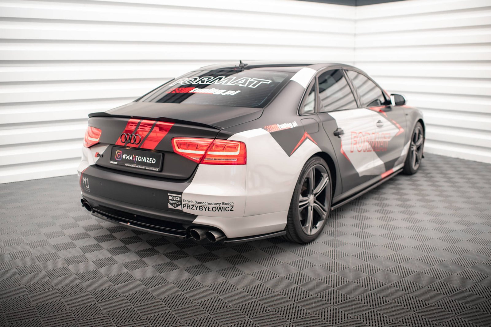 Splitters Laterales Traseros Audi S8 D4 - Imagen 3