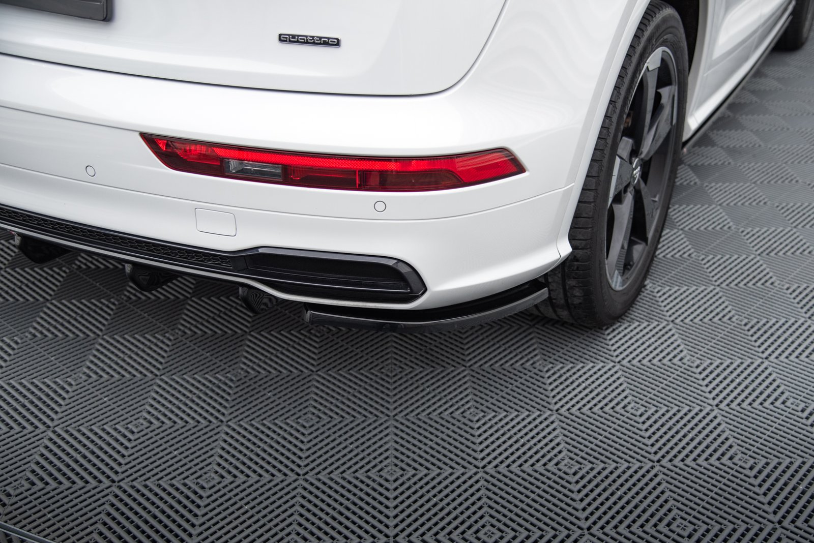 Splitters Laterales Traseros Audi SQ5/Q5 S-line Mk2