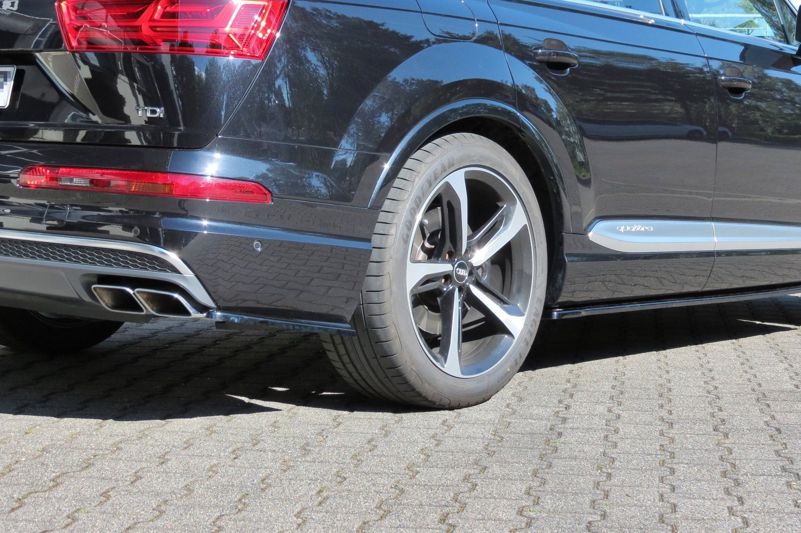 Splitters Laterales Traseros Audi SQ7 / Q7 S-Line Mk.2 - Imagen 3