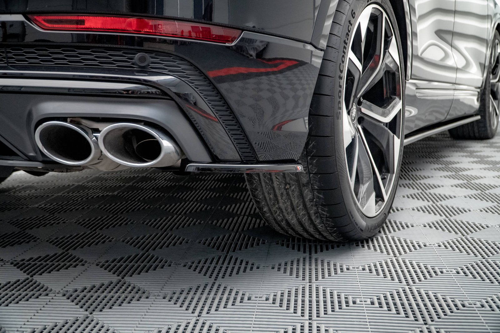 Splitters Laterales Traseros Audi SQ8 Mk1 - Imagen 2