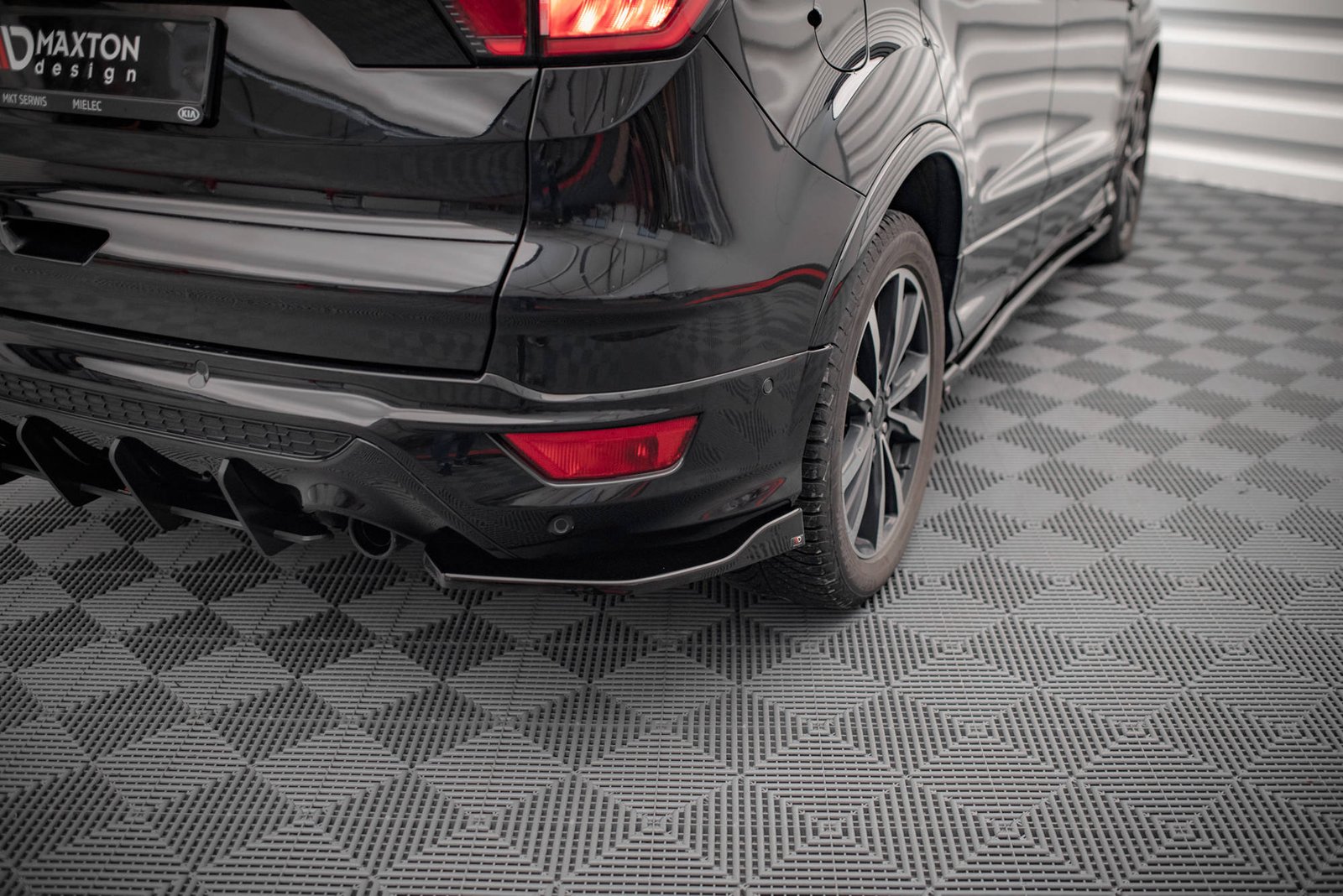Splitters Laterales Traseros Ford Escape ST-Line Mk3