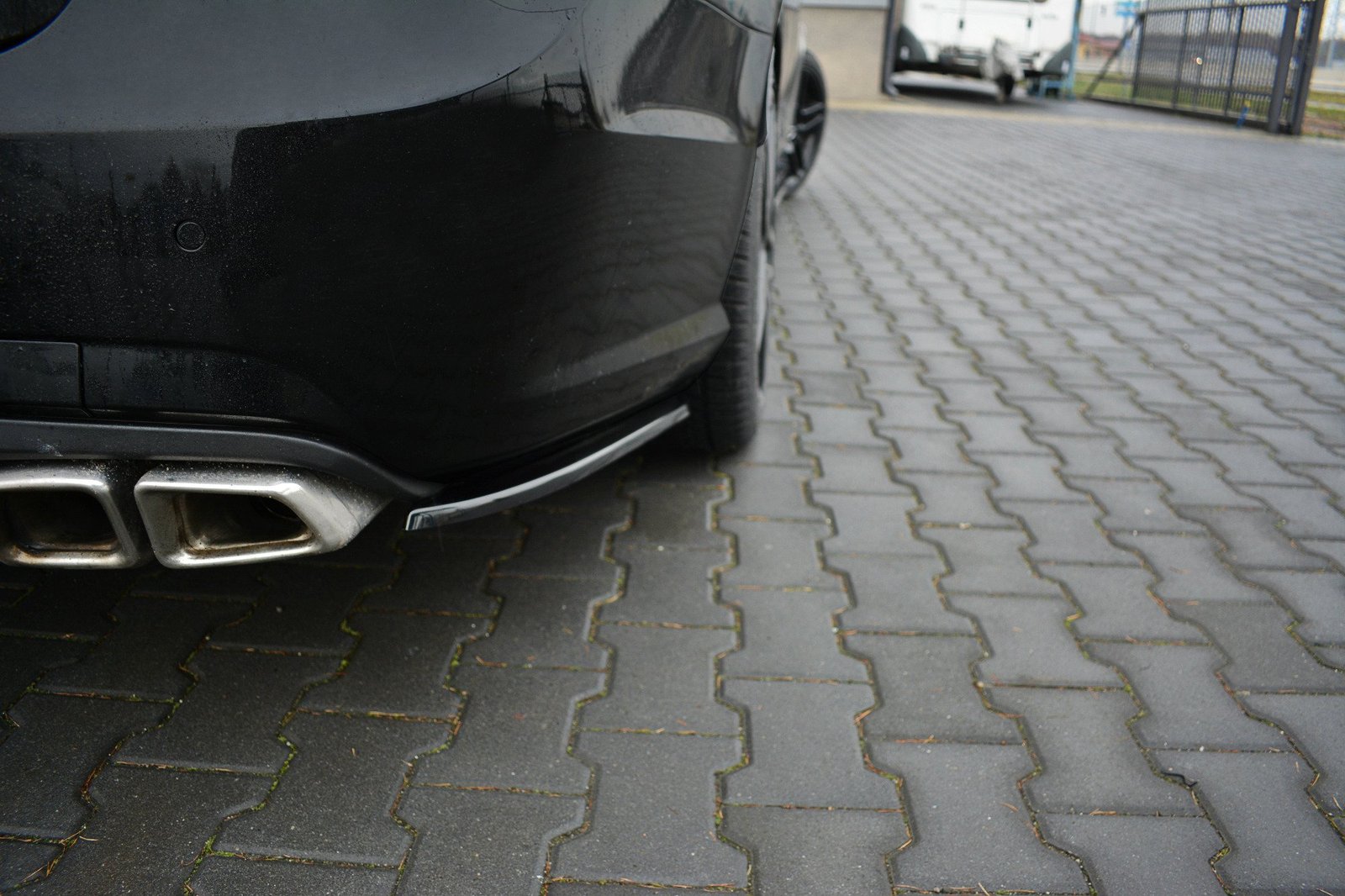 Splitters Laterales Traseros Mercedes-Benz E63 AMG W212 - Imagen 3