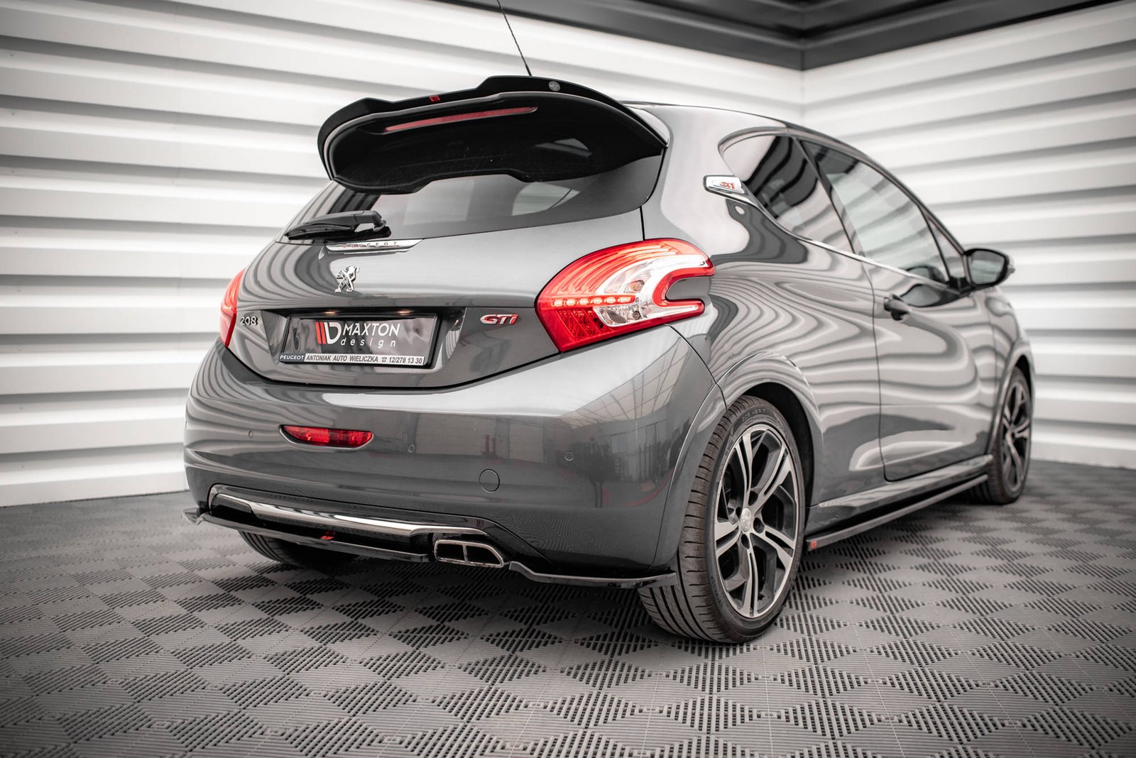 Splitters Laterales Traseros Peugeot 208 GTi Mk1 - Imagen 3
