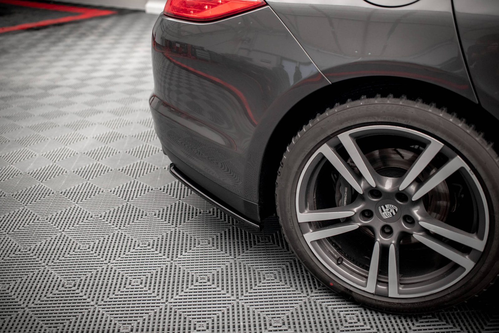 Splitters Laterales Traseros Porsche Panamera / Panamera Diesel 970 - Imagen 2