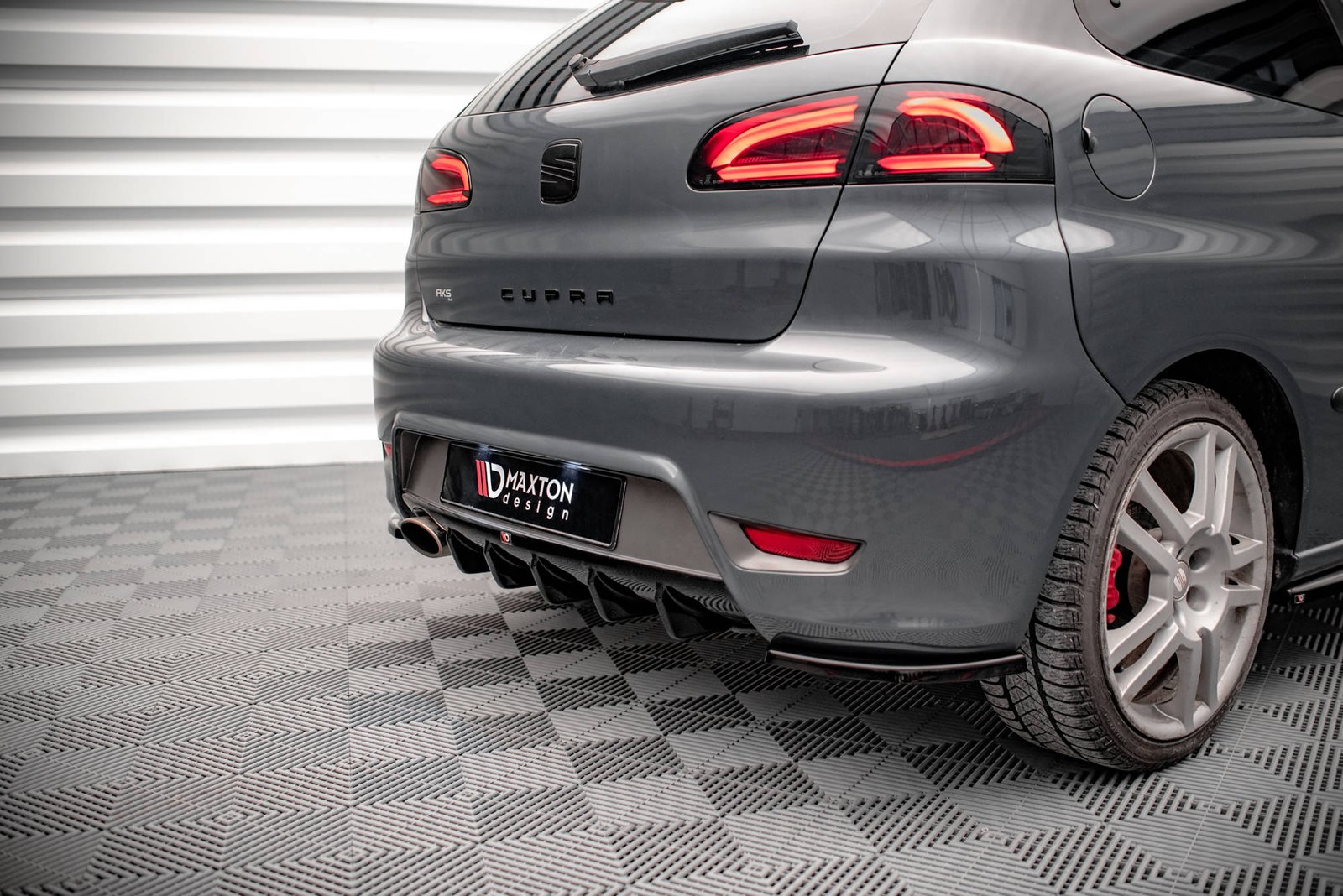 Splitters Laterales Traseros Seat Ibiza Cupra Mk3 - Imagen 3