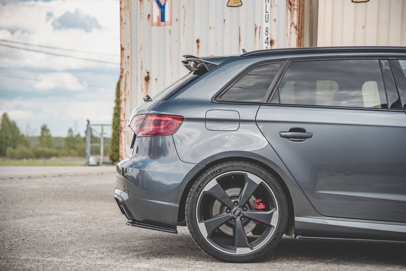 Splitters Laterales Traseros Audi RS3 8V Sportback - Imagen 3