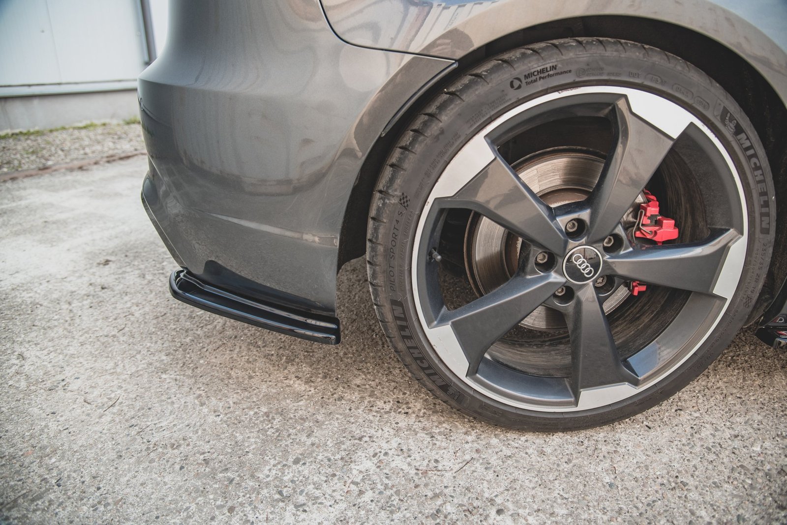 Splitters Laterales Traseros Audi RS3 8V Sportback - Imagen 4