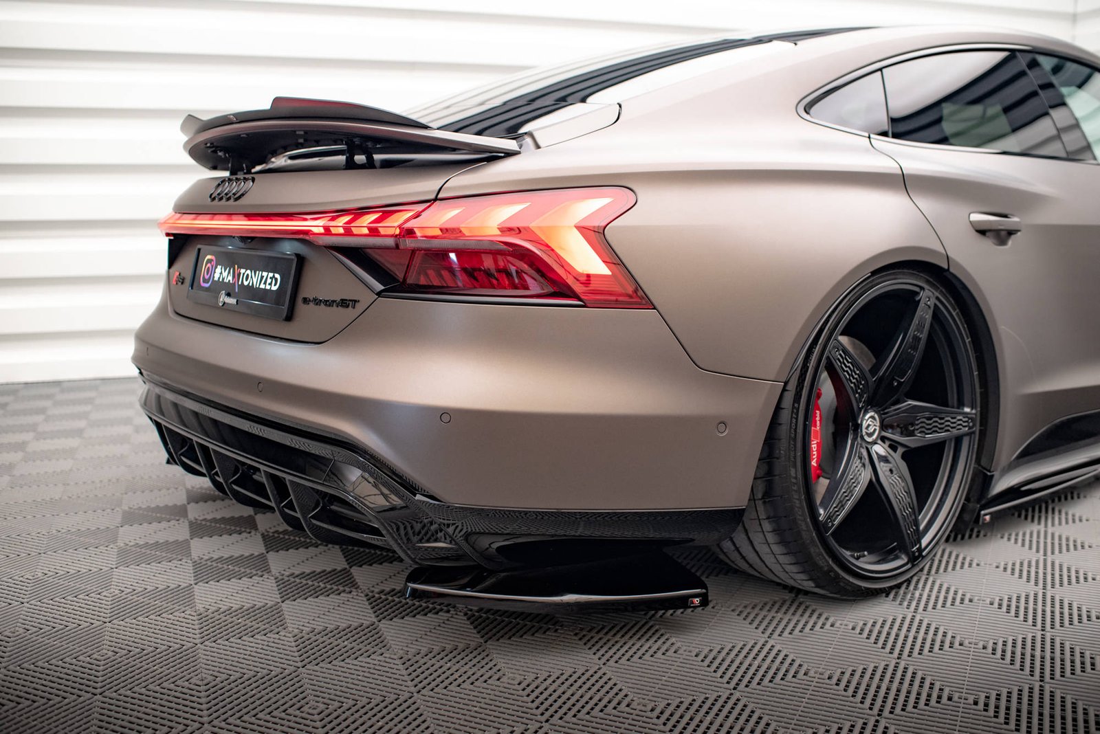 Splitters Laterales Traseros Audi e-Tron GT / RS GT Mk1