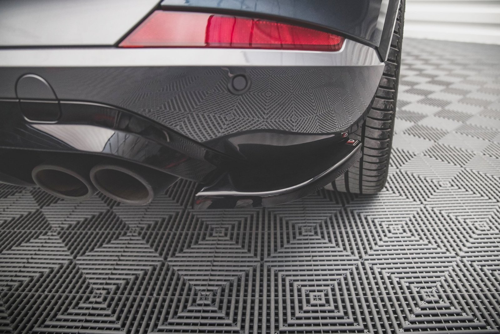 Splitters Laterales Traseros Cupra Formentor VZ Mk1 / Mk1 Facelift