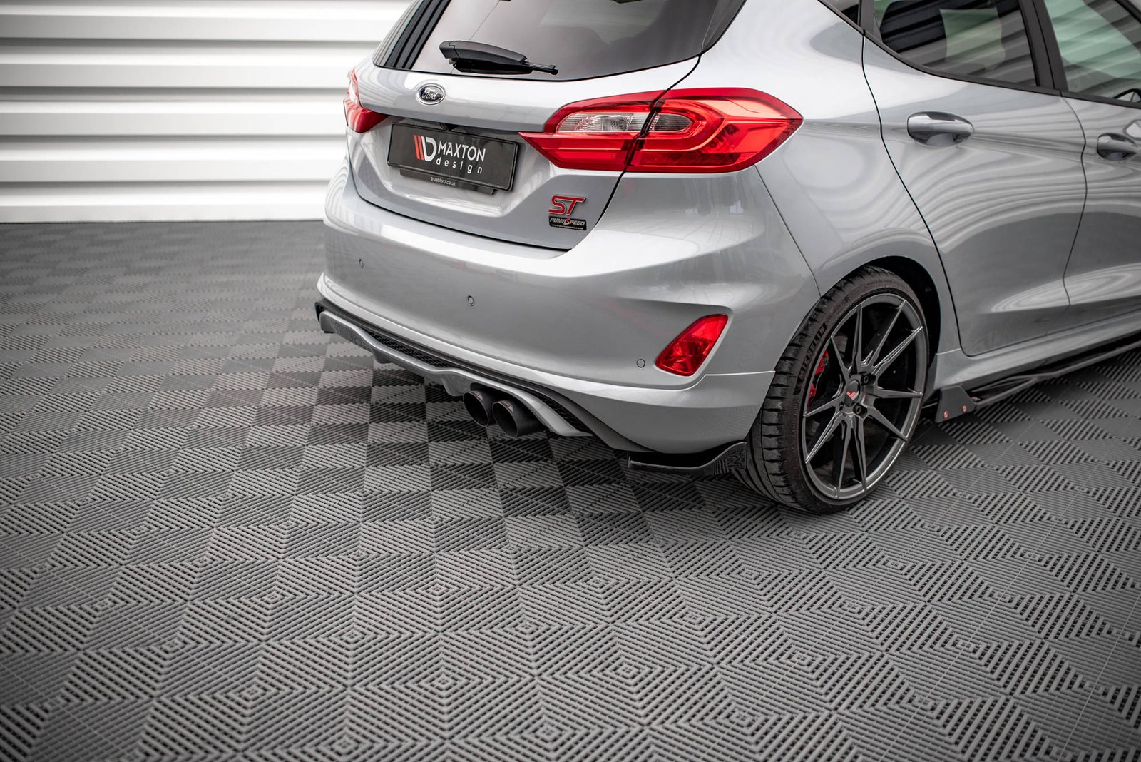 Splitters Laterales Traseros Ford Fiesta ST Mk8