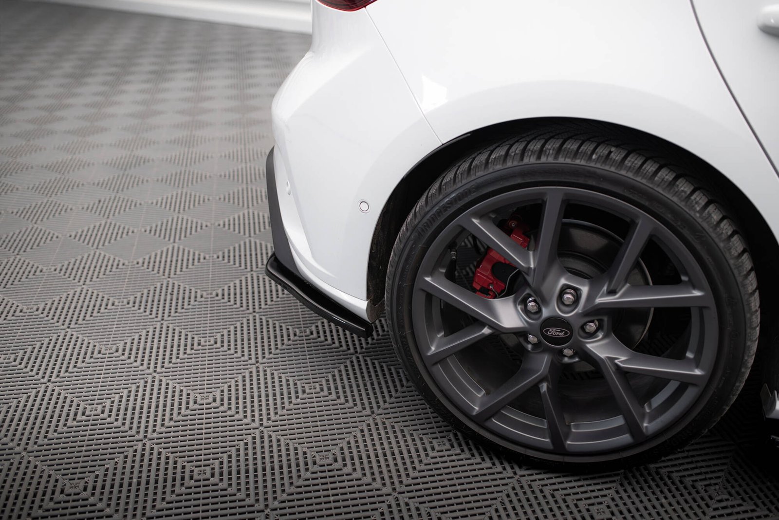 Splitters Laterales Traseros Ford Focus ST Mk4 - Imagen 3