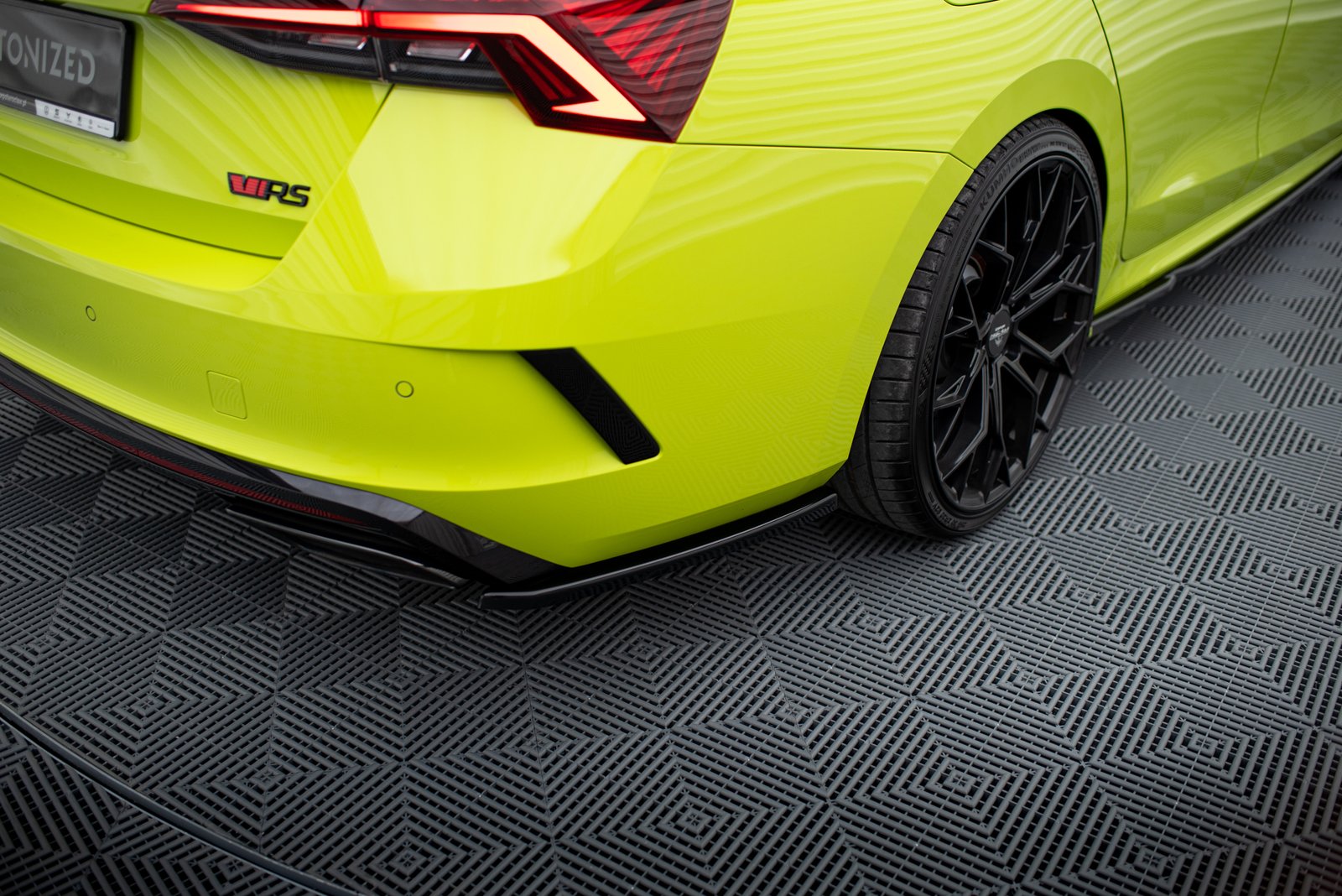 Splitters Laterales Traseros Skoda Octavia RS Mk4