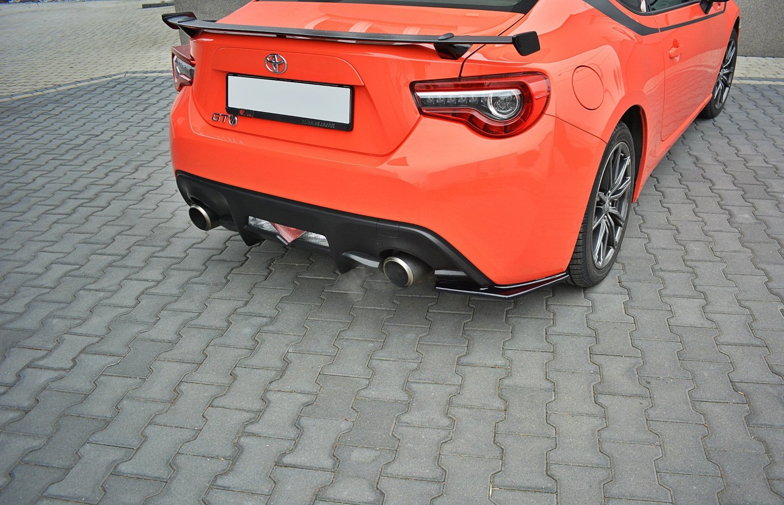 Splitters Laterales Traseros Toyota GT86 Facelift - Imagen 3