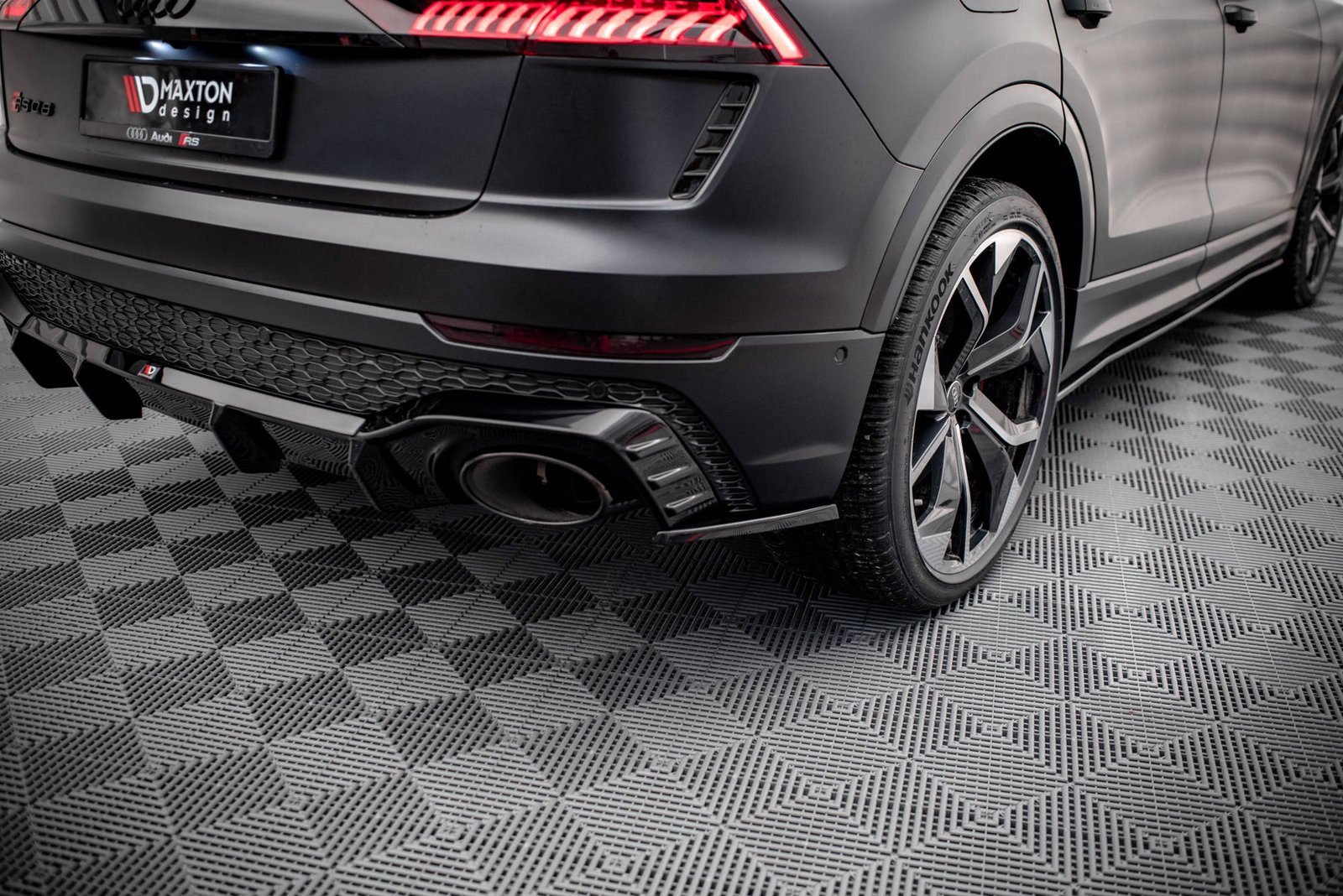 Splitters Laterales Traseros Audi RSQ8 Mk1