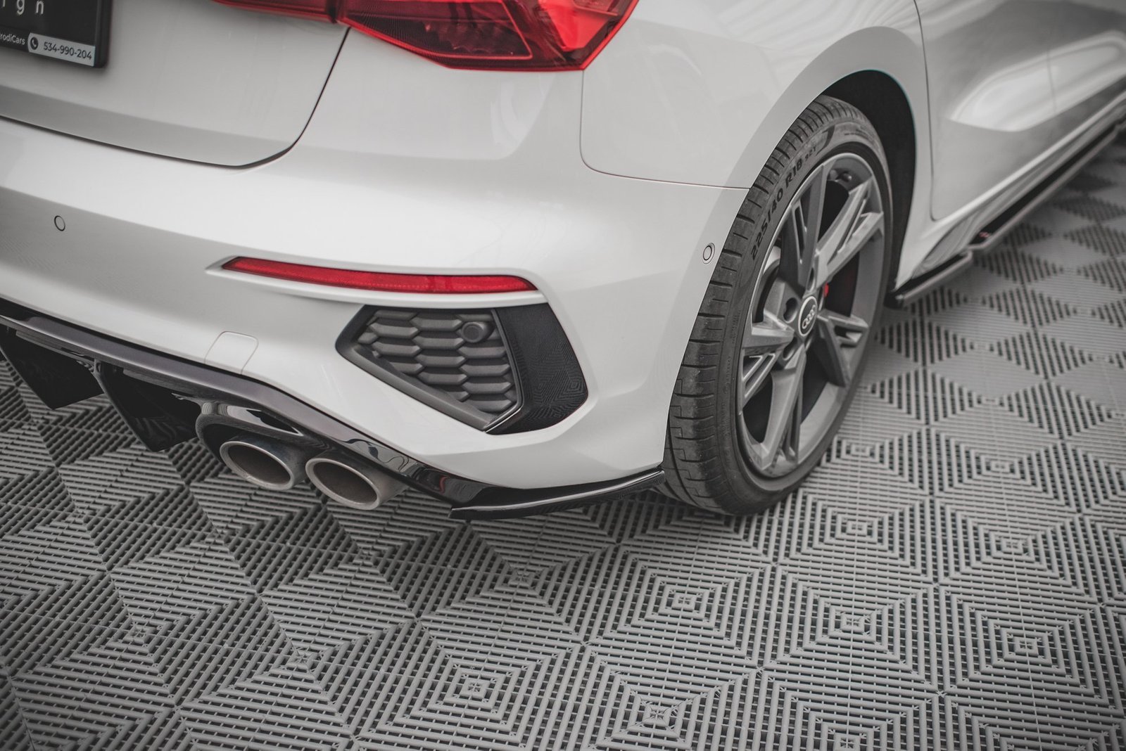 Splitters Laterales Traseros Audi S3 / A3 S-Line Sportback 8Y