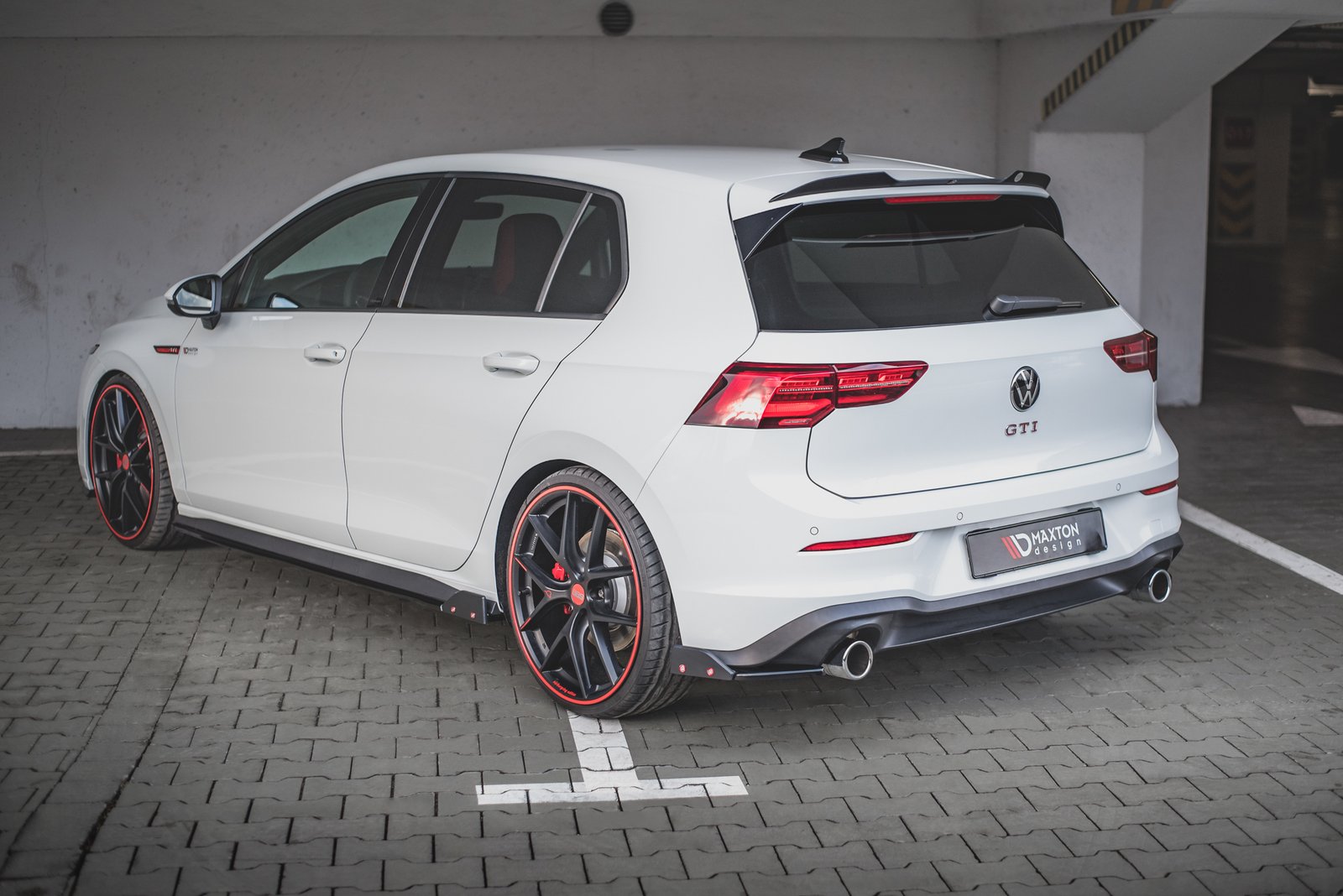 Splitters Laterales Traseros + Flaps Aerodinámicos Volkswagen Golf GTI / GTE Mk8 - Imagen 3