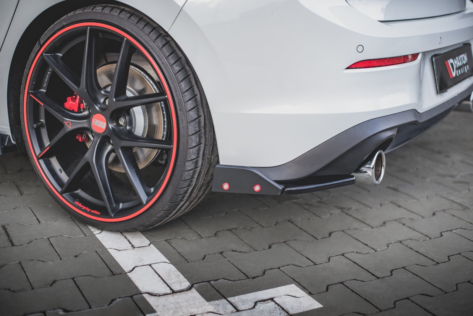 Splitters Laterales Traseros + Flaps Aerodinámicos Volkswagen Golf GTI / GTE Mk8