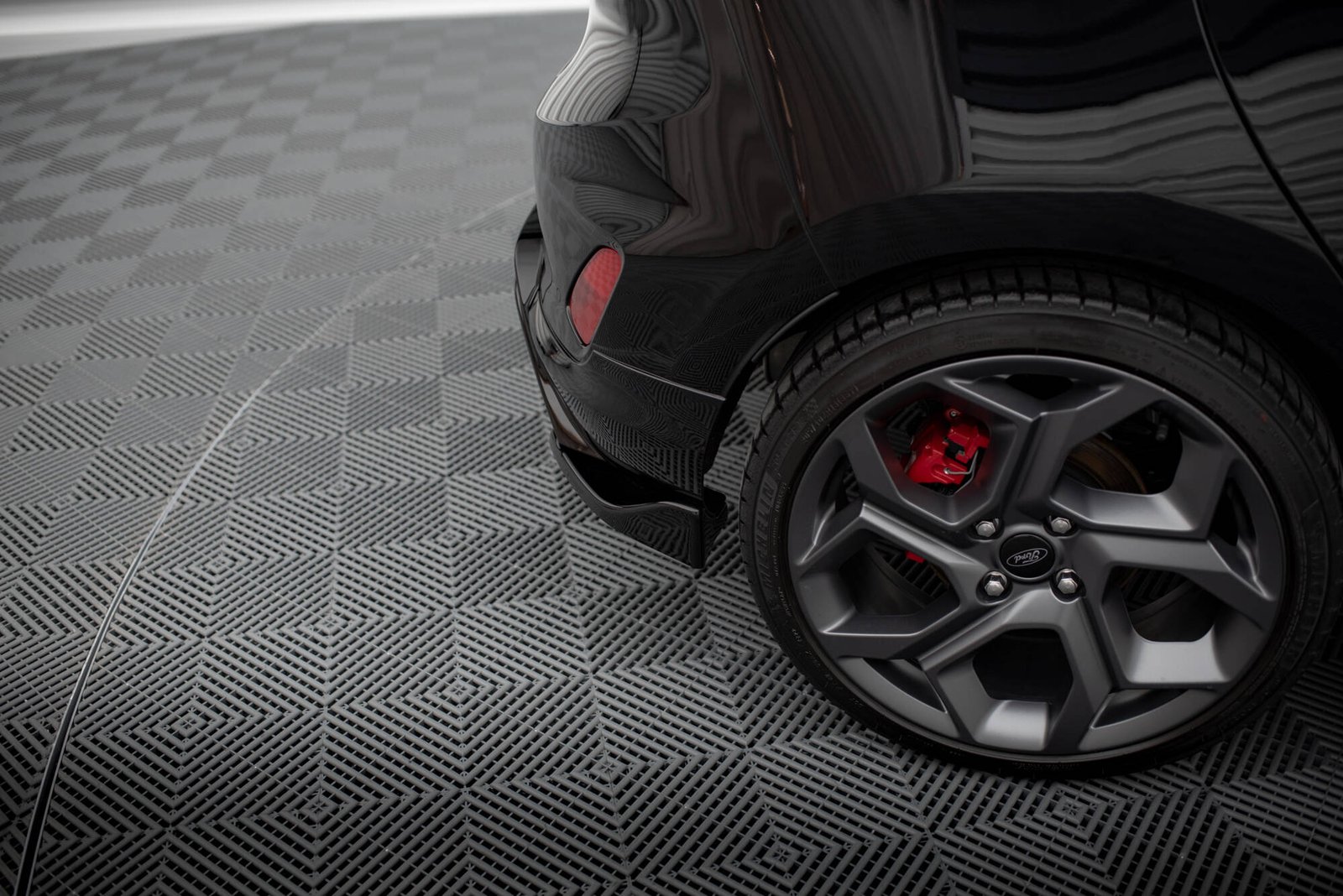 Splitters Laterales Traseros Ford FIesta Mk8 ST - Imagen 3