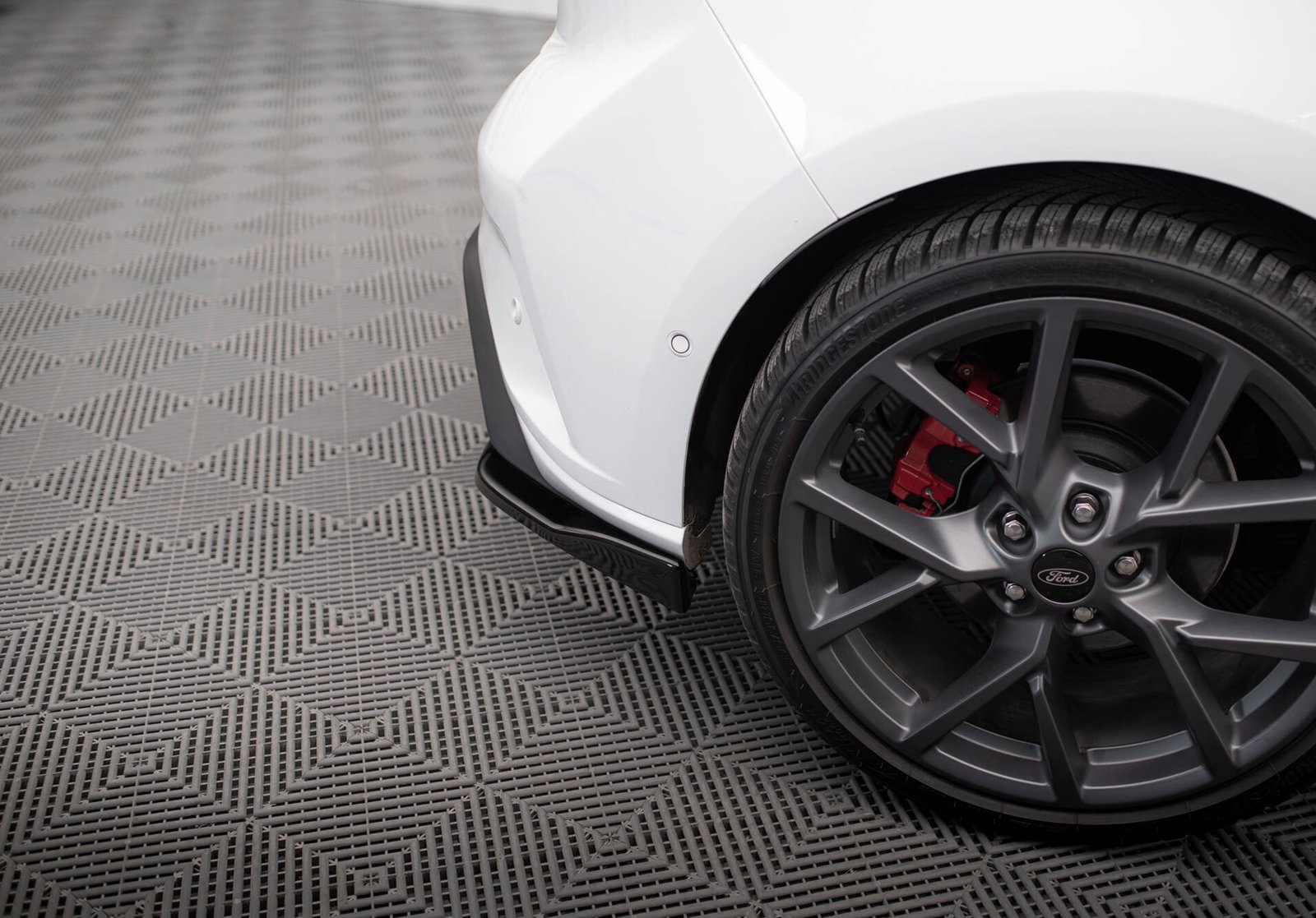 Splitters Laterales Traseros Ford Focus Hatchback ST Mk4 - Imagen 3